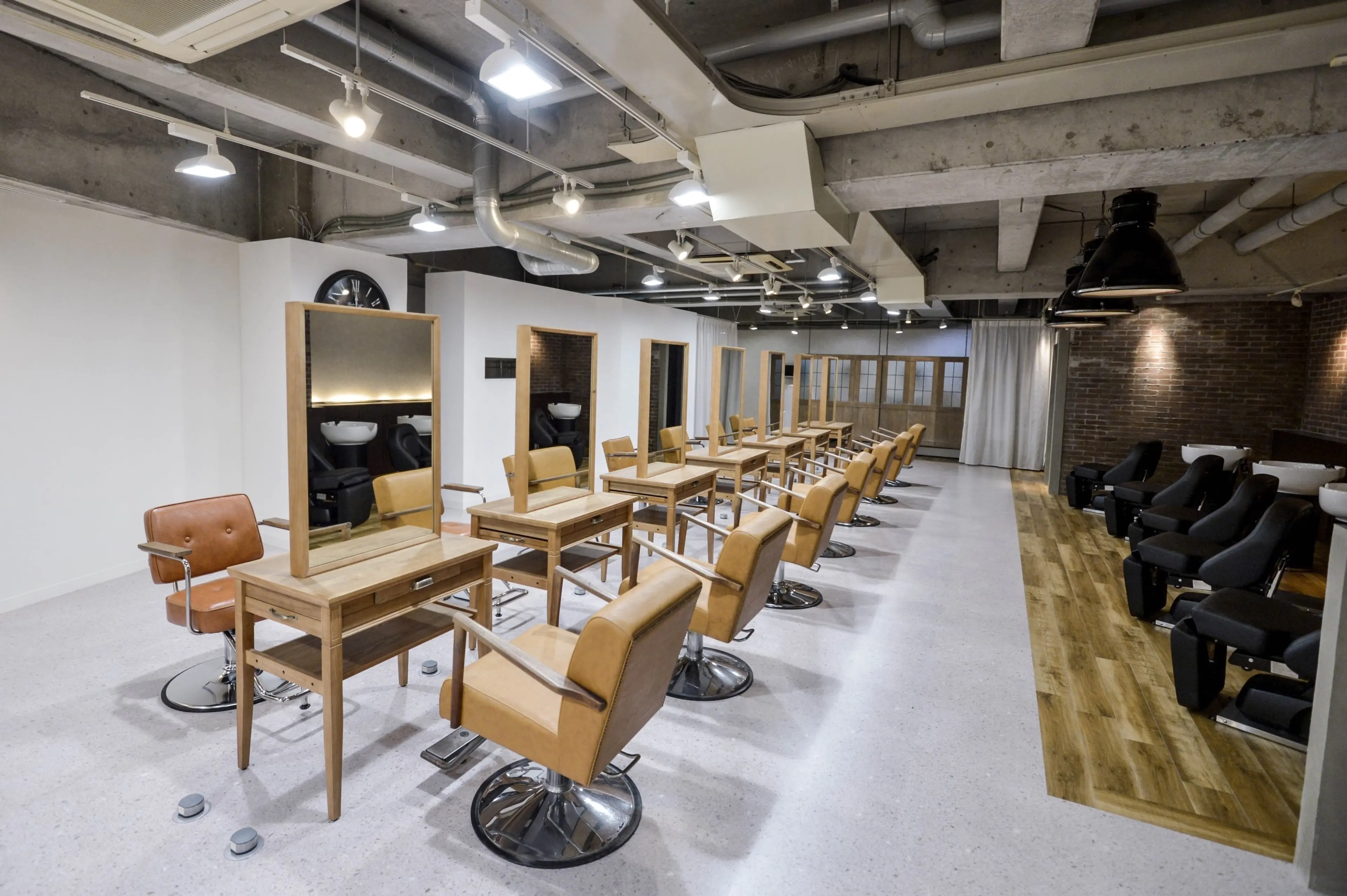 ロロネー野田阪神店の内観・外観3