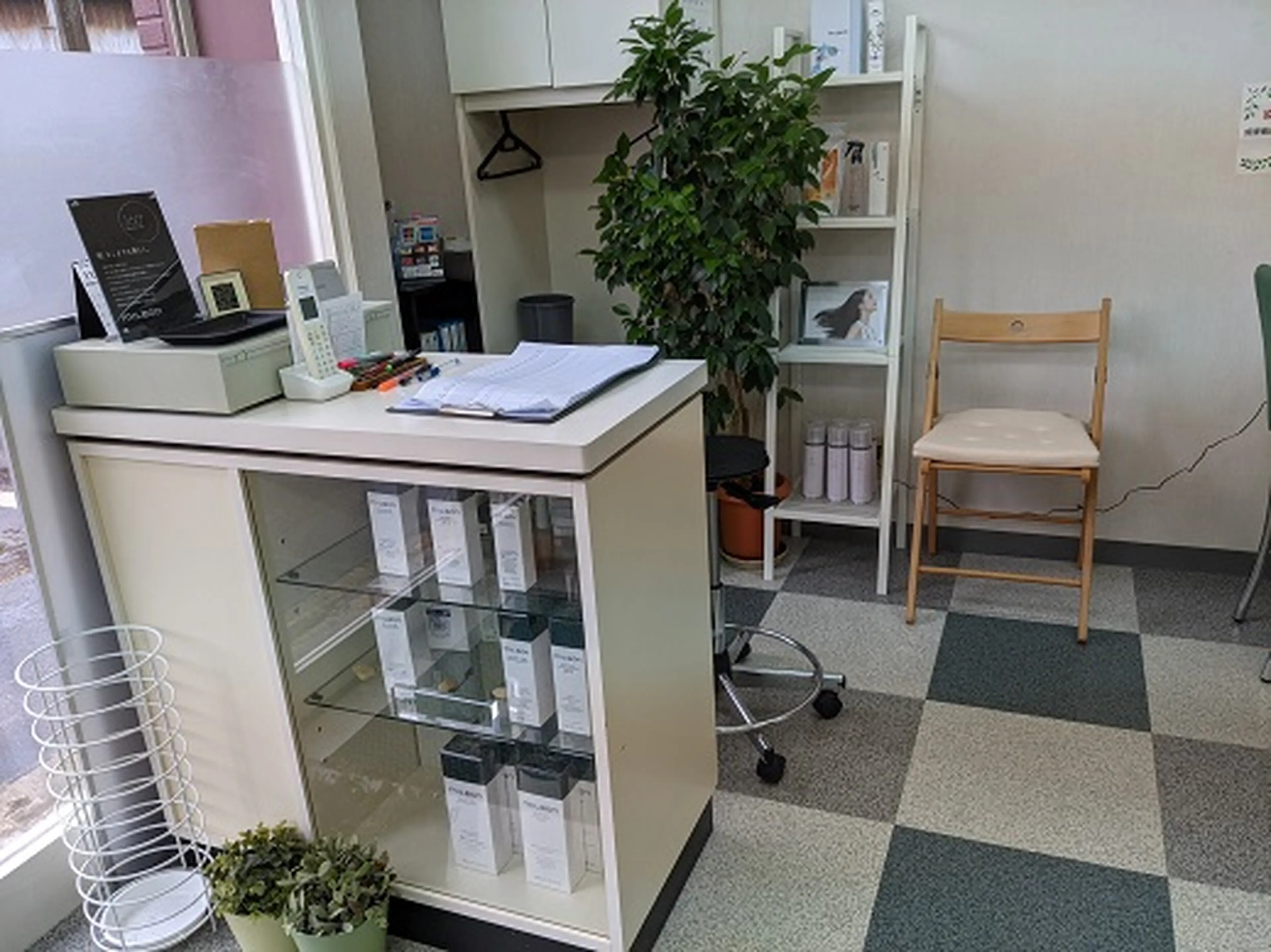 美容室アートヘアの内観・外観2