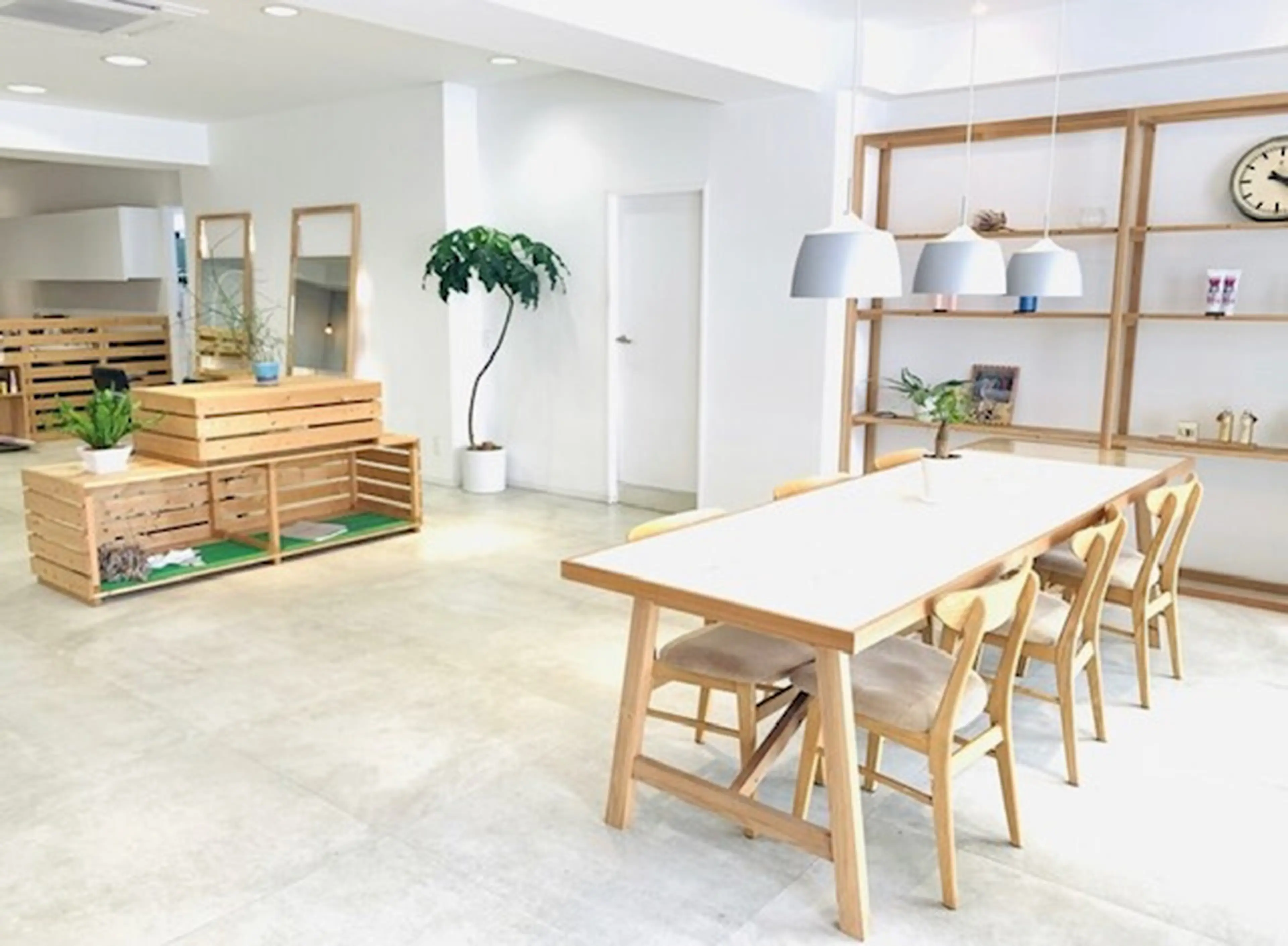 Lada【ラダ】の内観・外観3