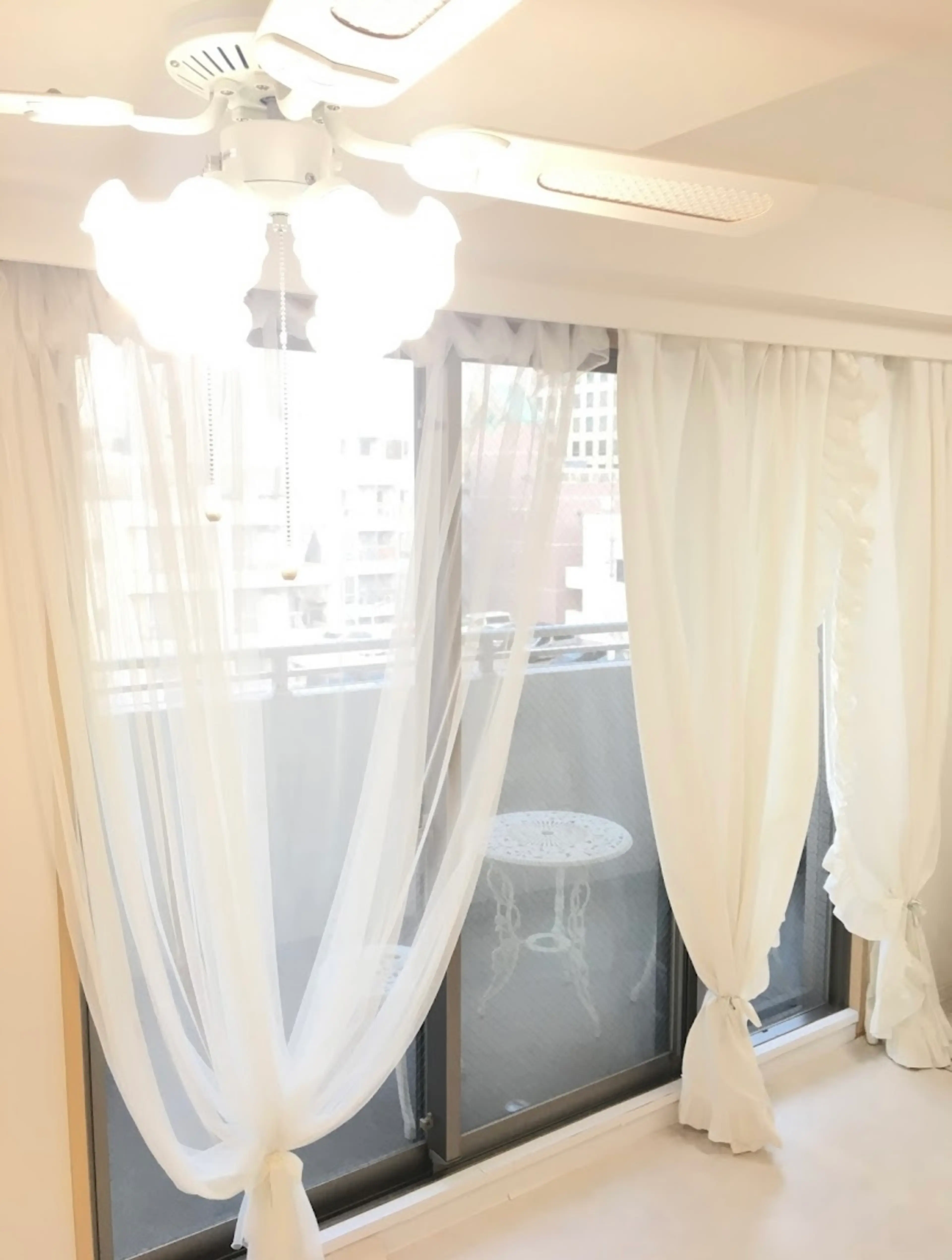 salon.CoCoの内観・外観2