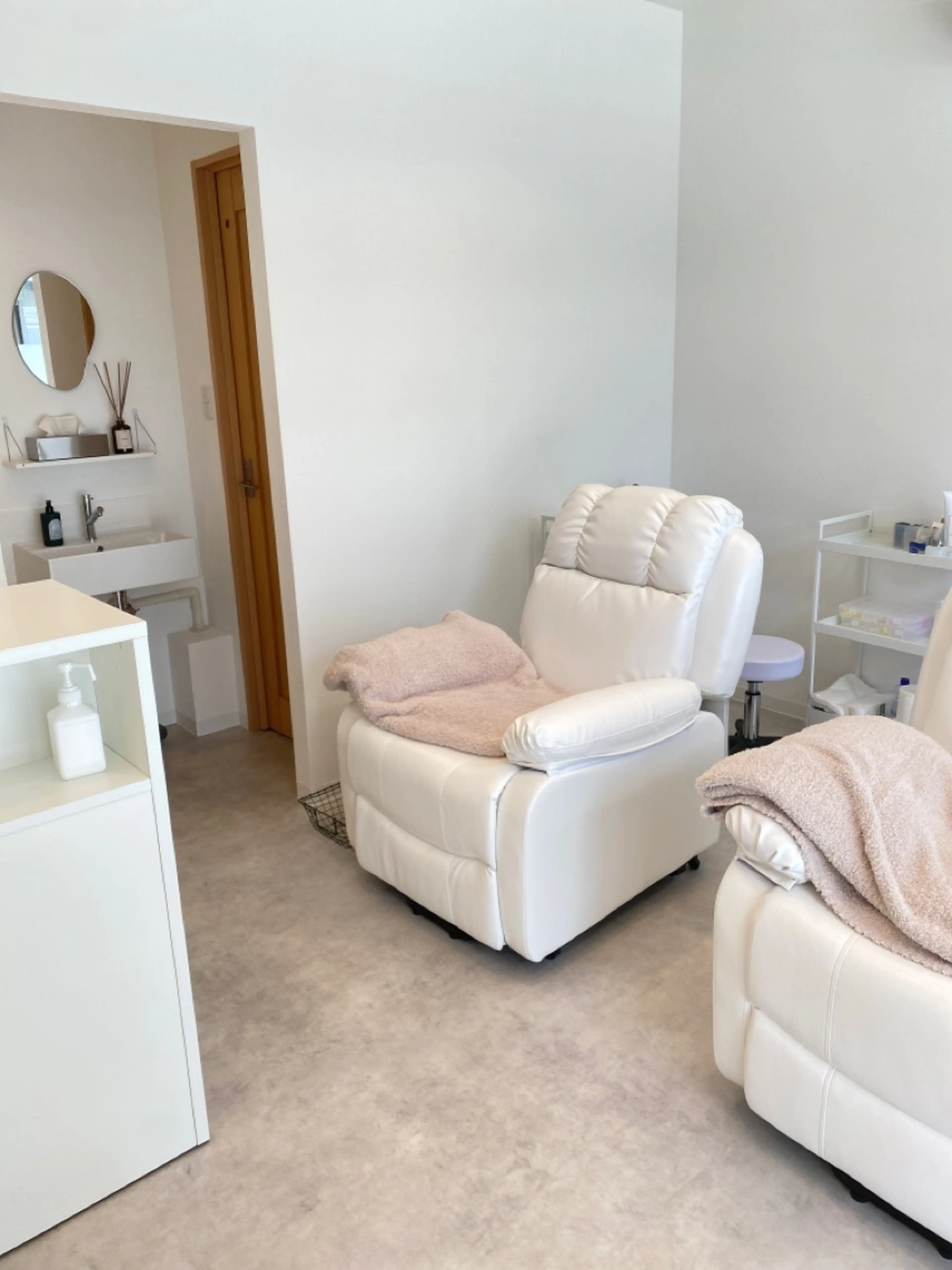 LOWEの内観・外観3