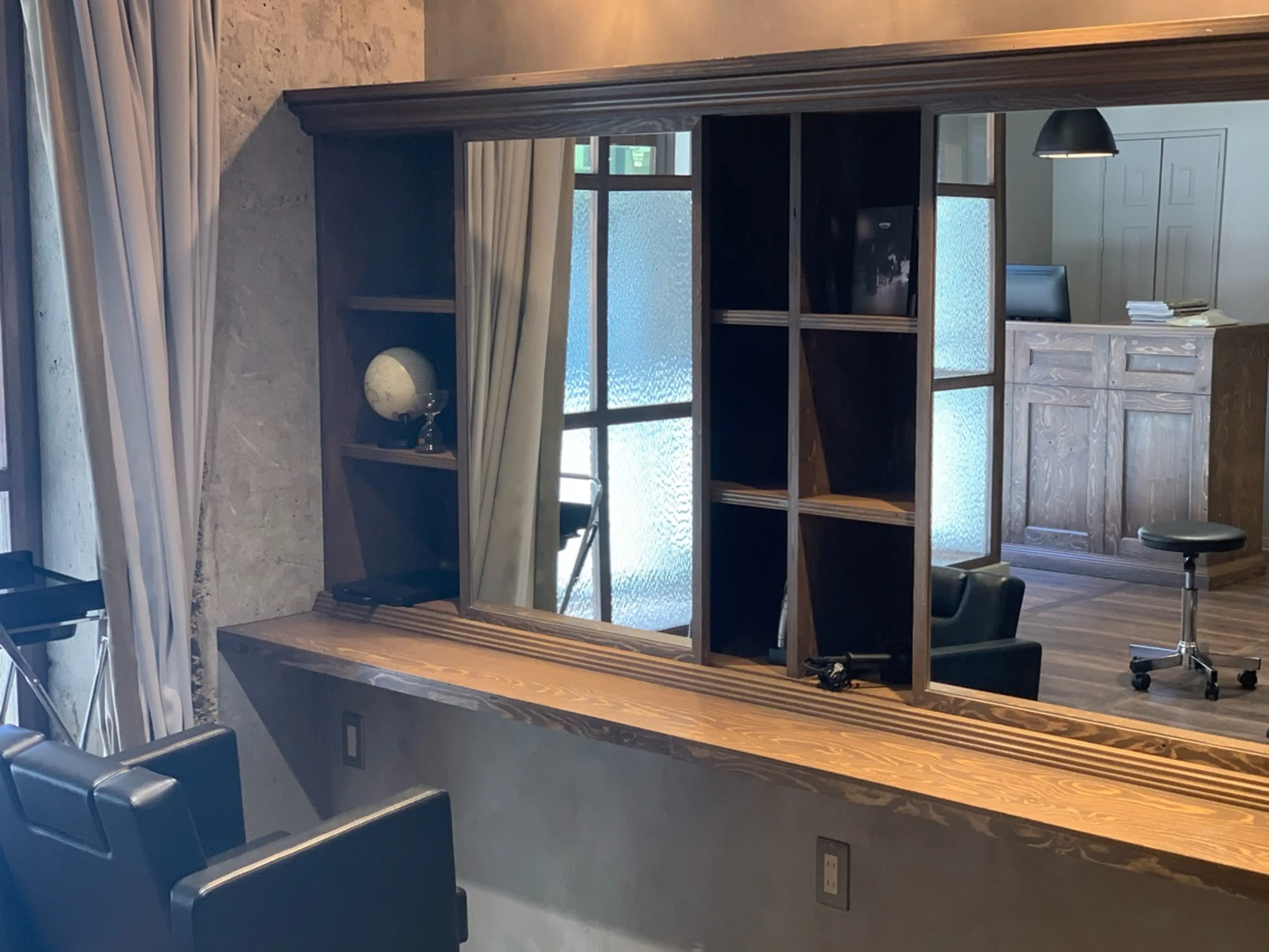 MENS COCOの内観・外観2