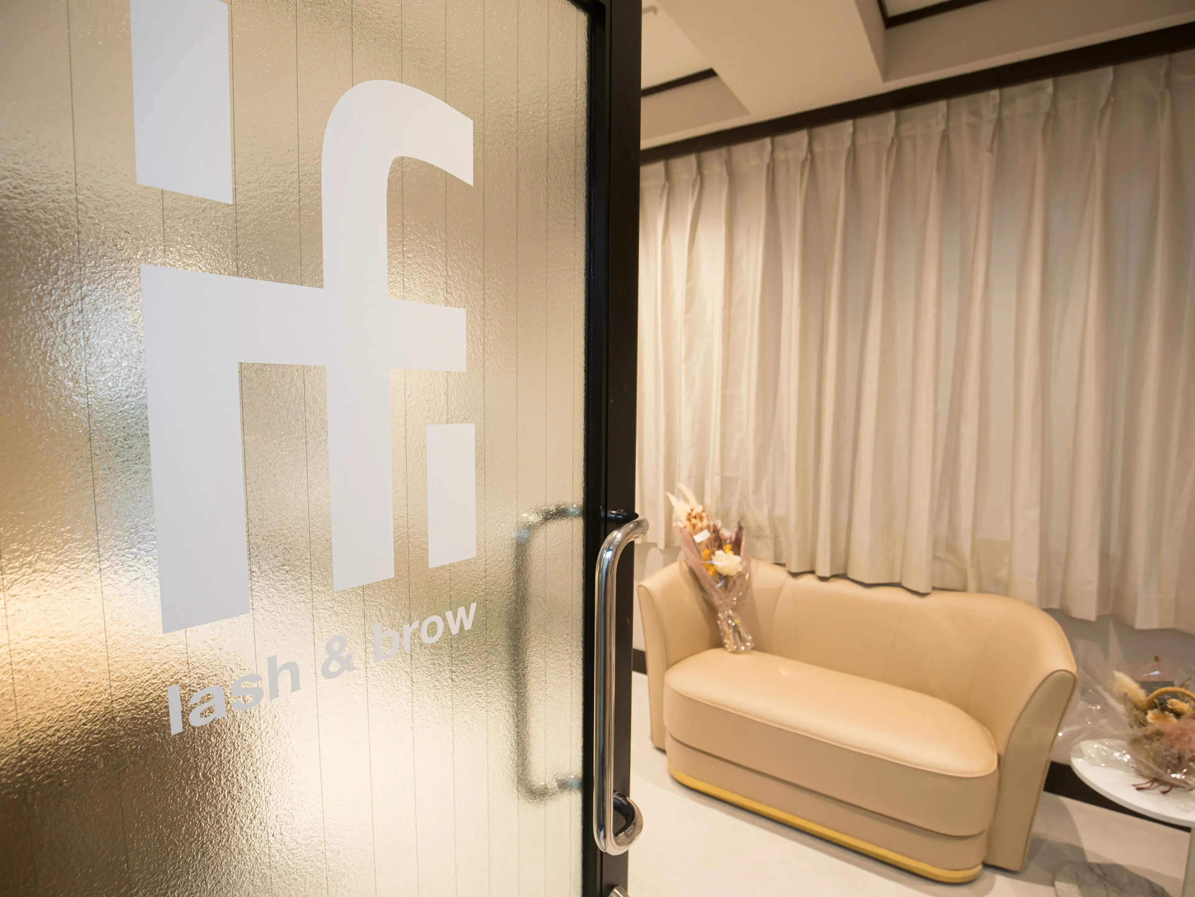 if lash&browの内観・外観2