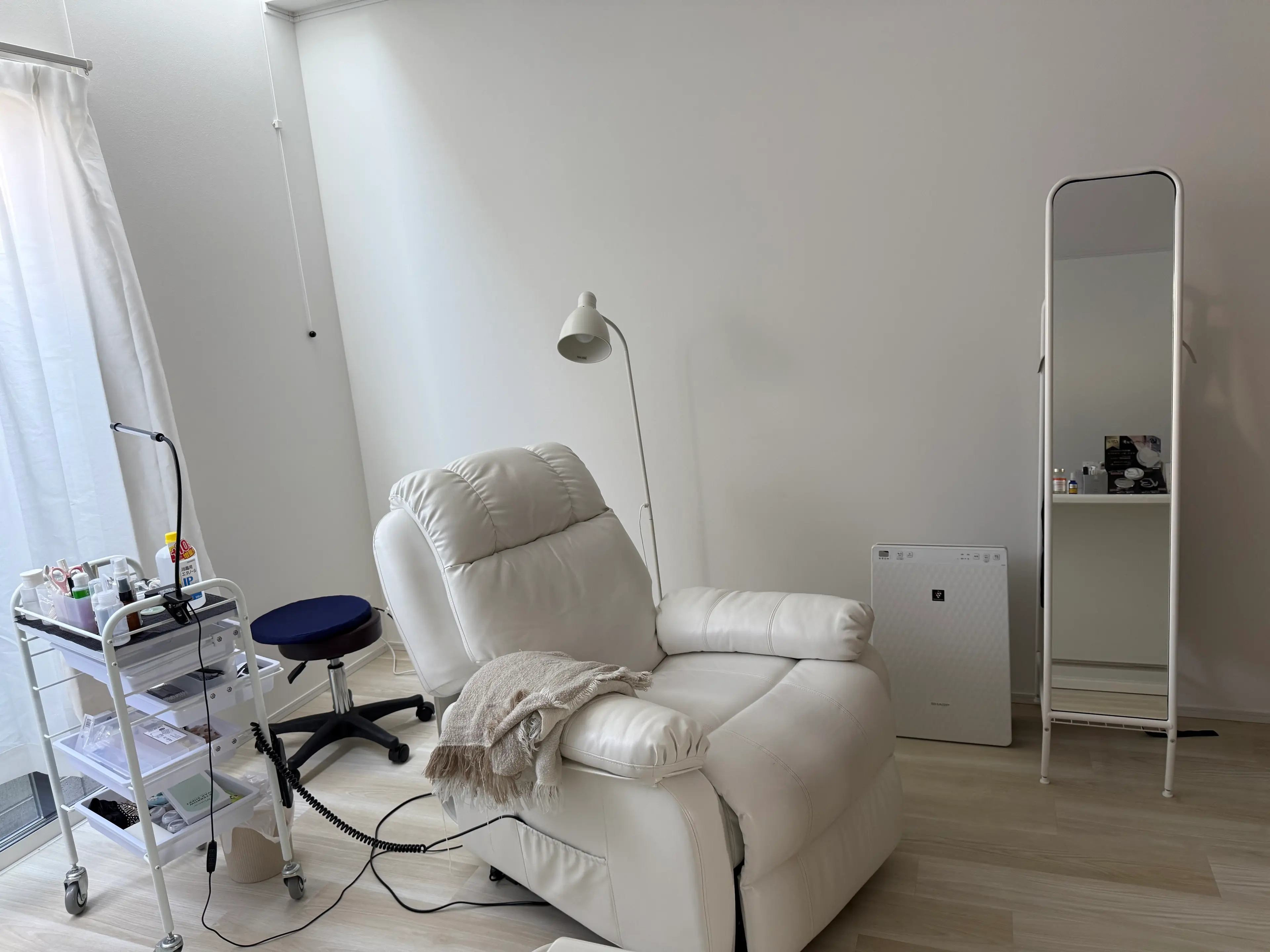 eyelash salon  momoの内観・外観1