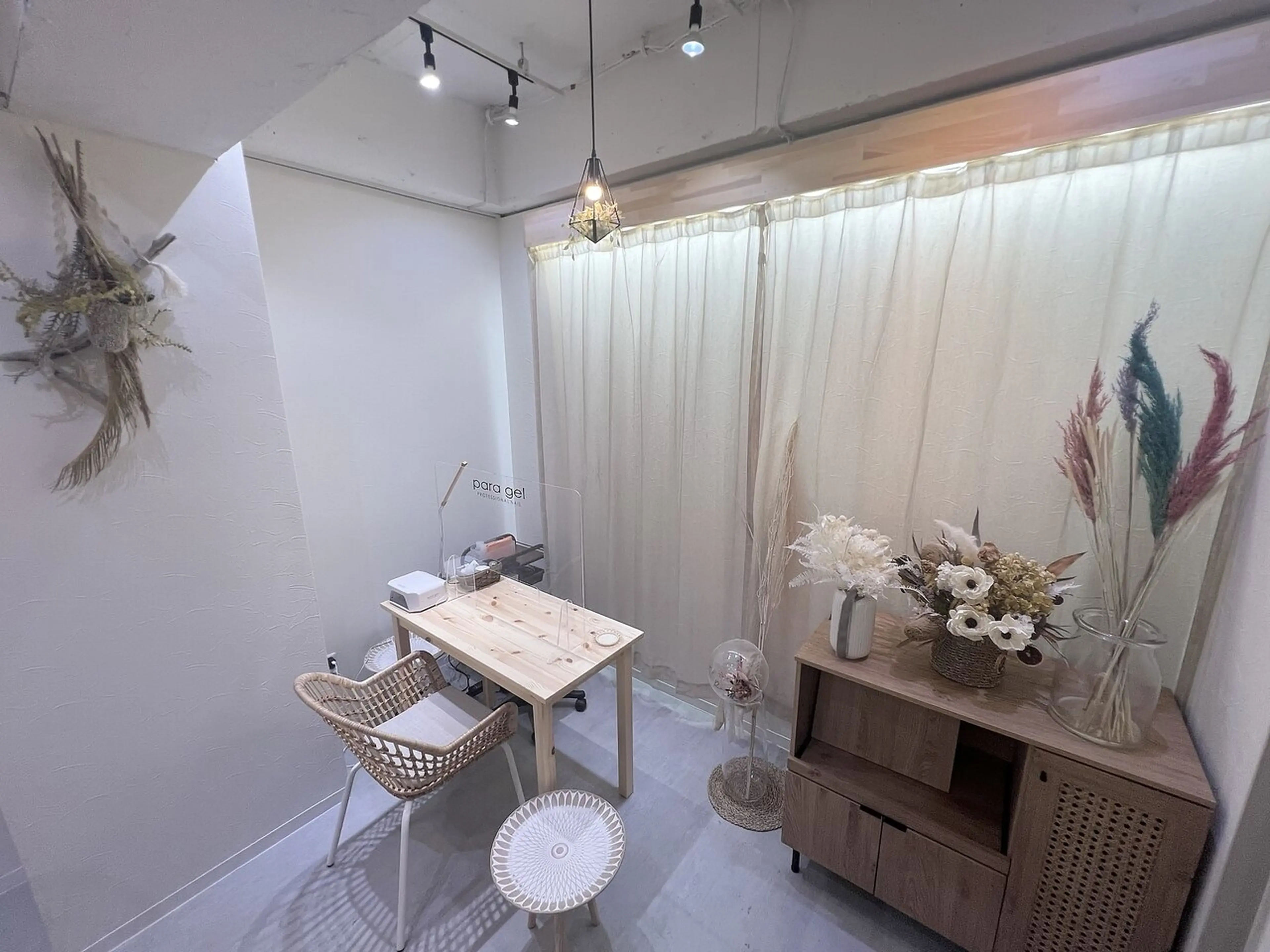 newi nail横浜の内観・外観3