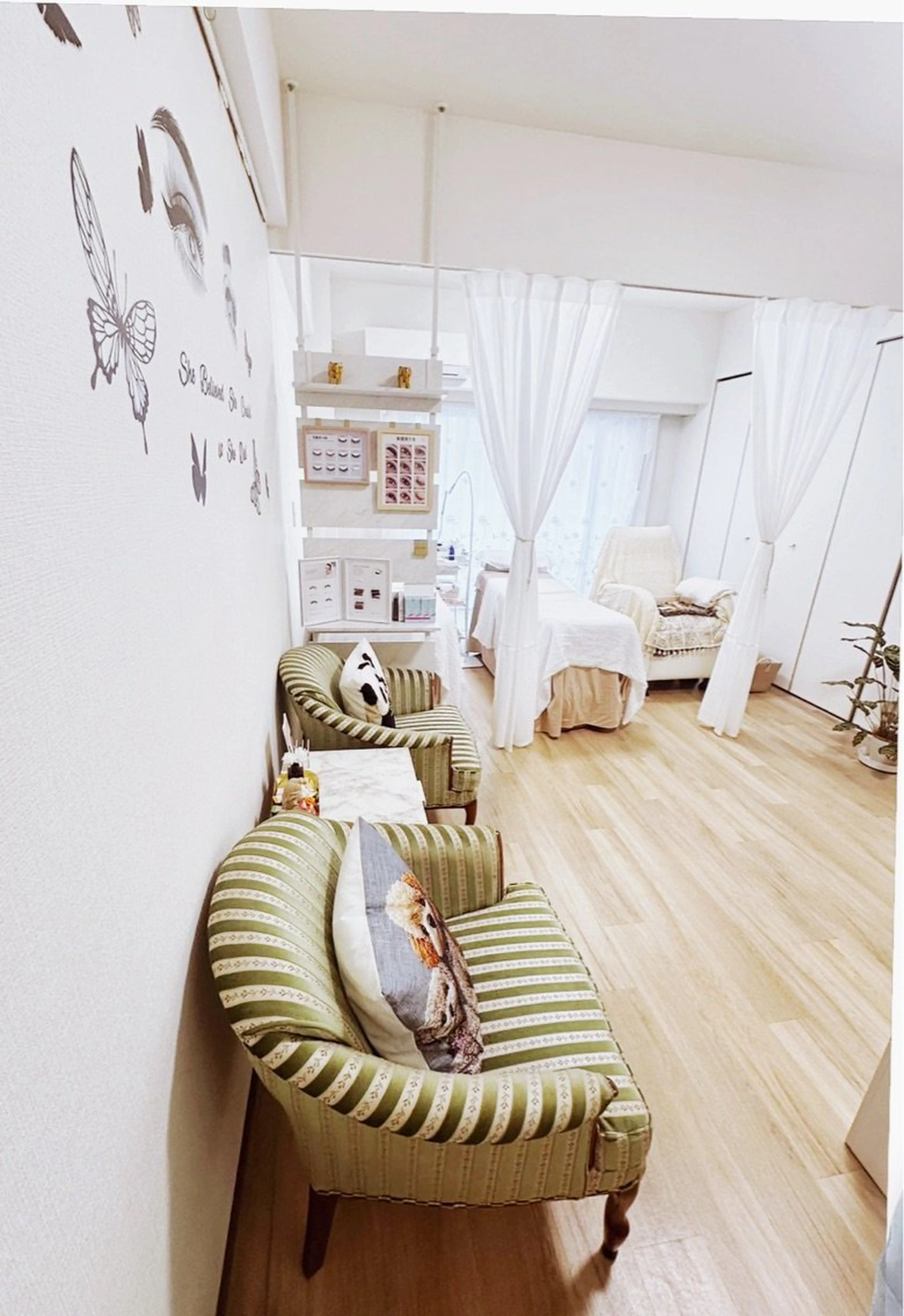 EYE Bright eyelash(アイブライト)の内観・外観1