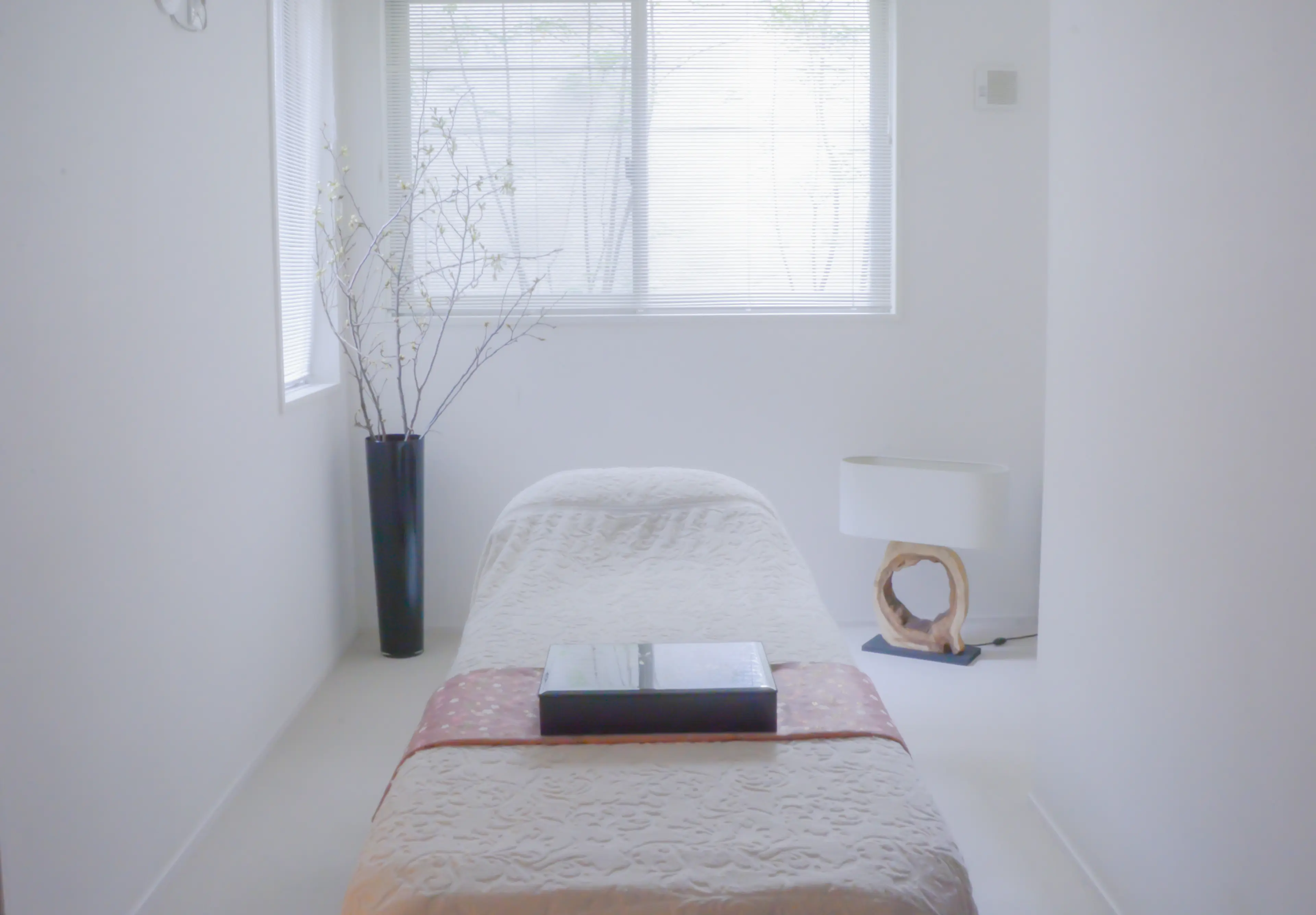 MARUNOUCHI salonの内観・外観1