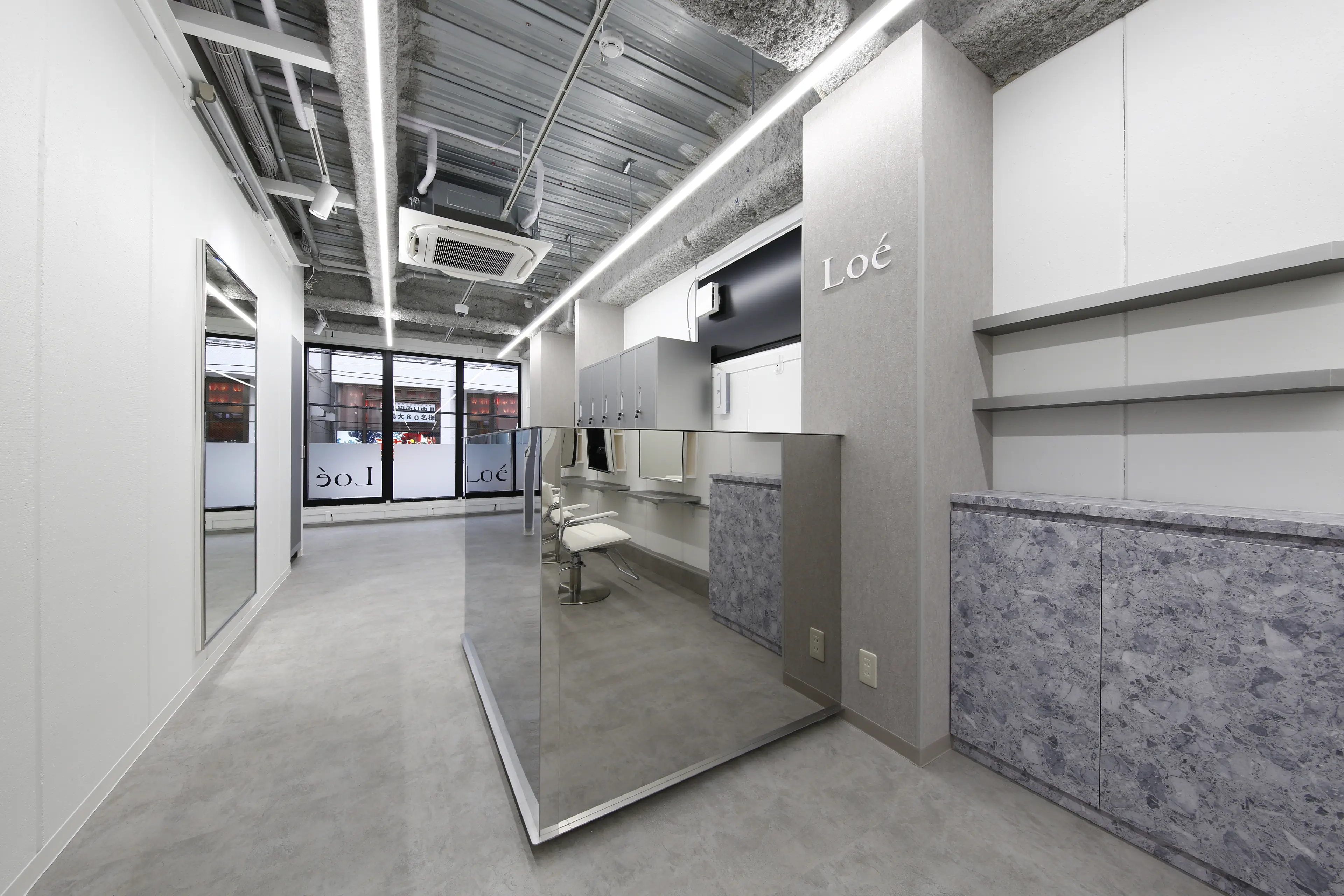 Loe（ロエ）元町店の内観・外観1