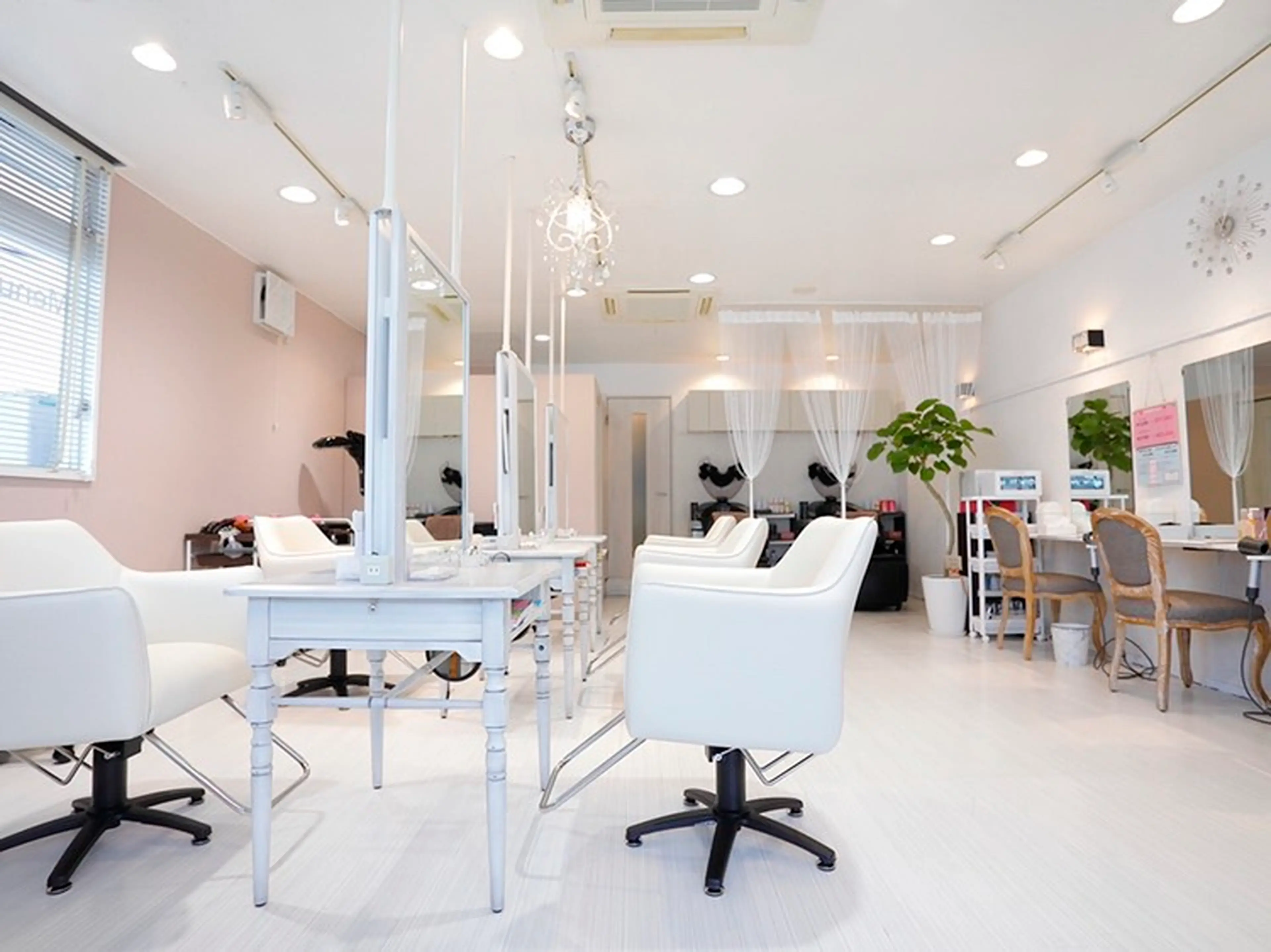 ヘアカラー専門店　カラペア上水戸店の内観・外観2