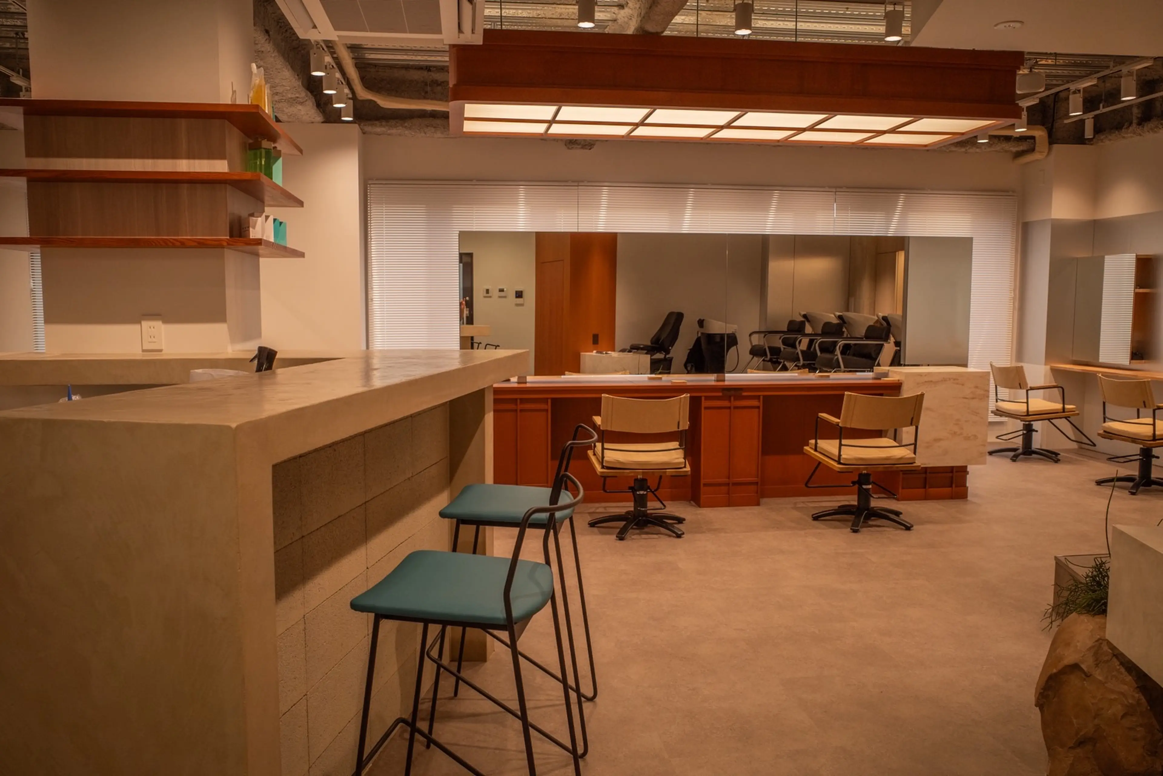 men’s salon walt  名駅店の内観・外観1