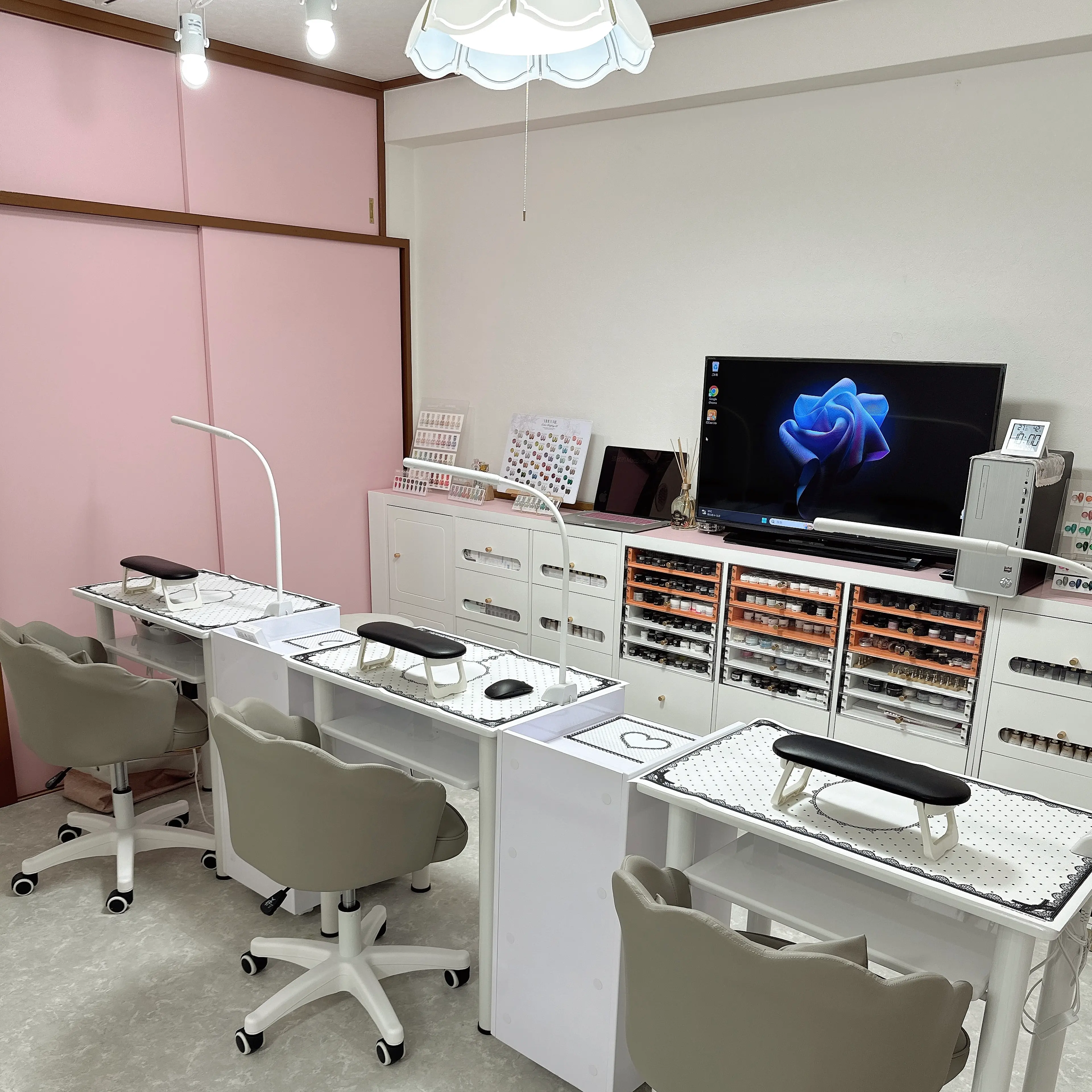 ネイルサロンLucky   Starの内観・外観1