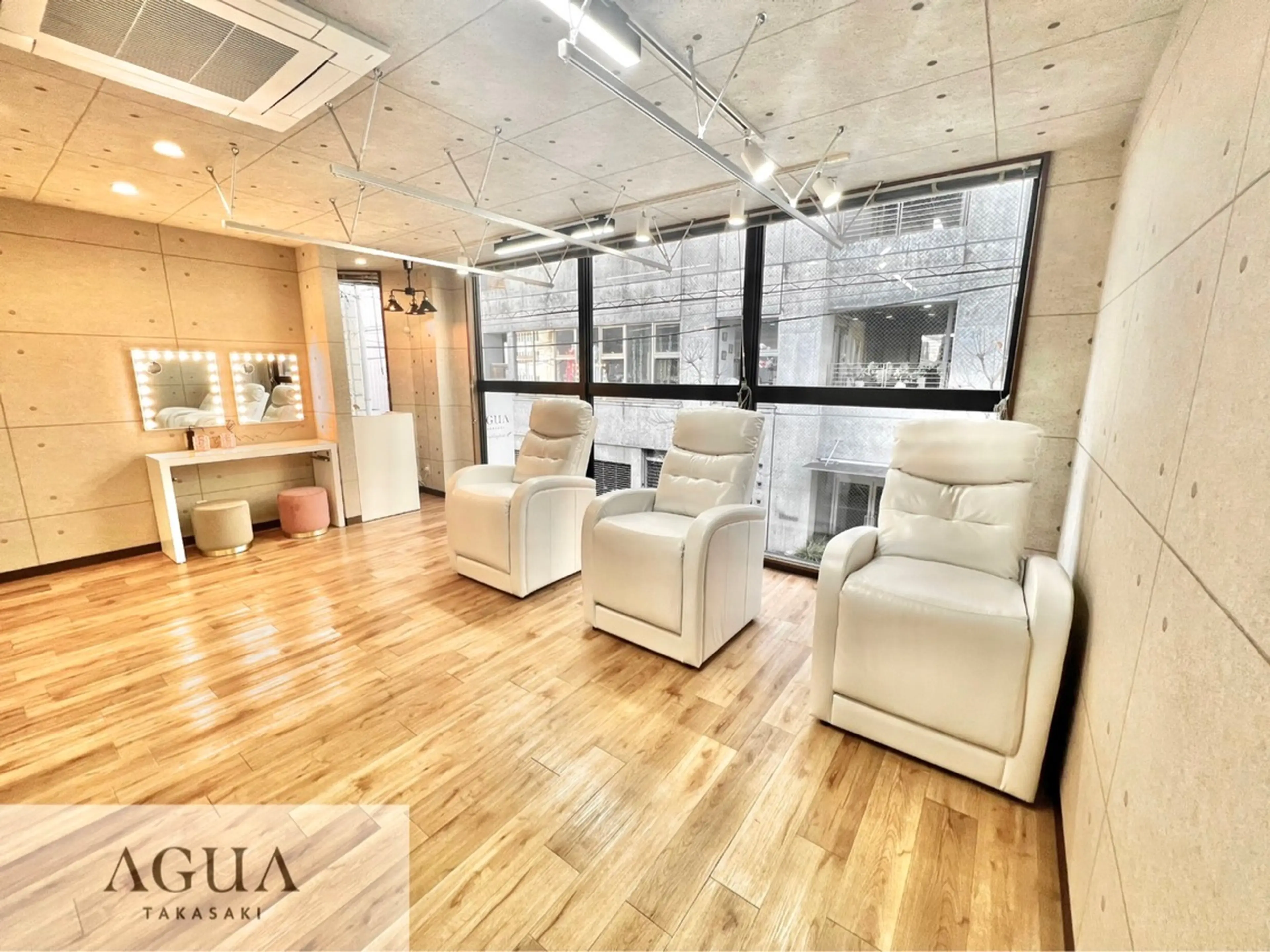 AGUA 高崎1号店の内観・外観1