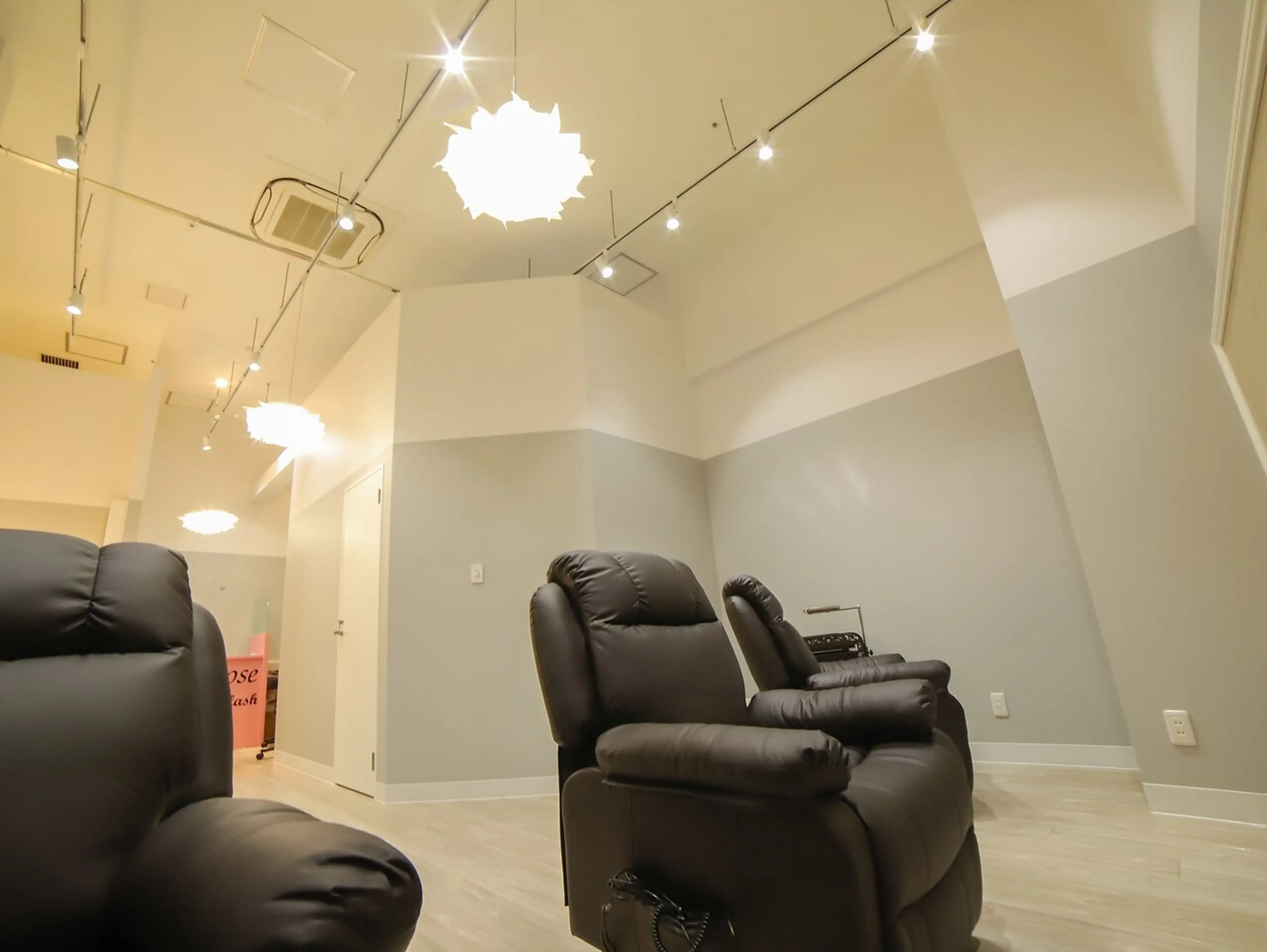 Rose　by　M.wish　太田川店の内観・外観1