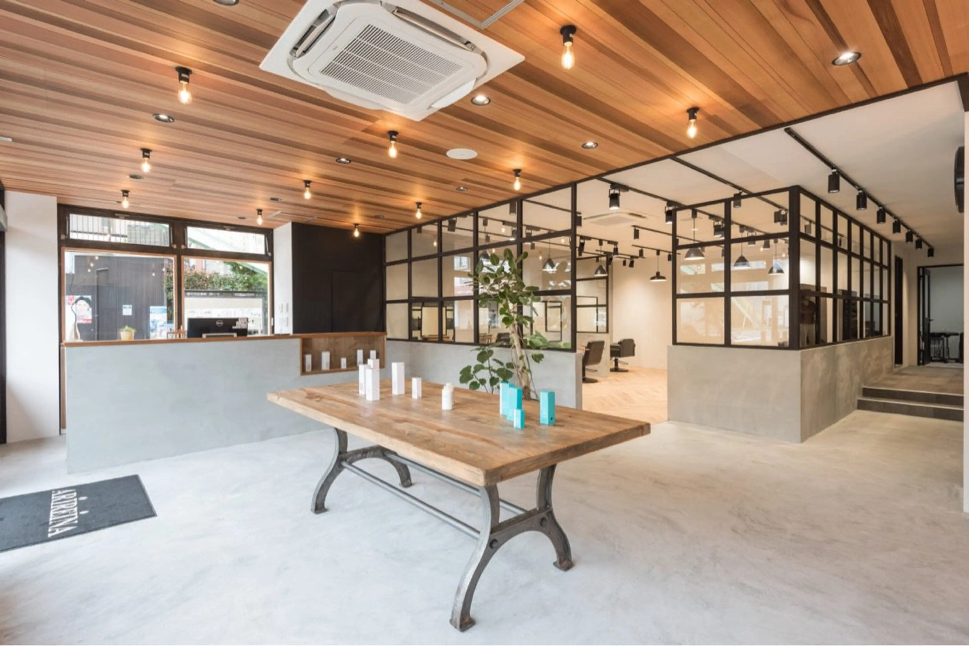 fiti東逗子店の内観・外観2