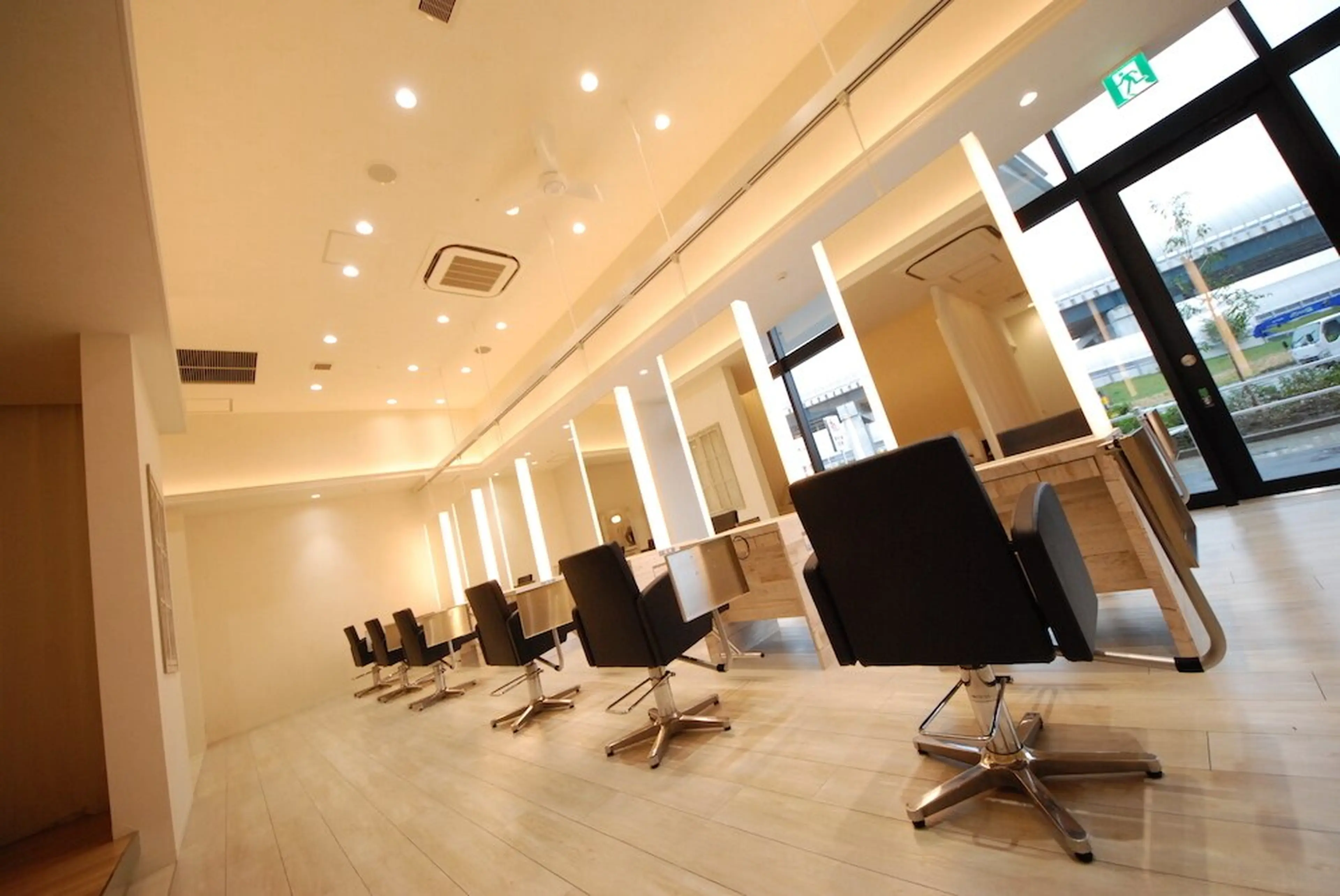 NYNY/Mothers イオン四條畷店の内観・外観3