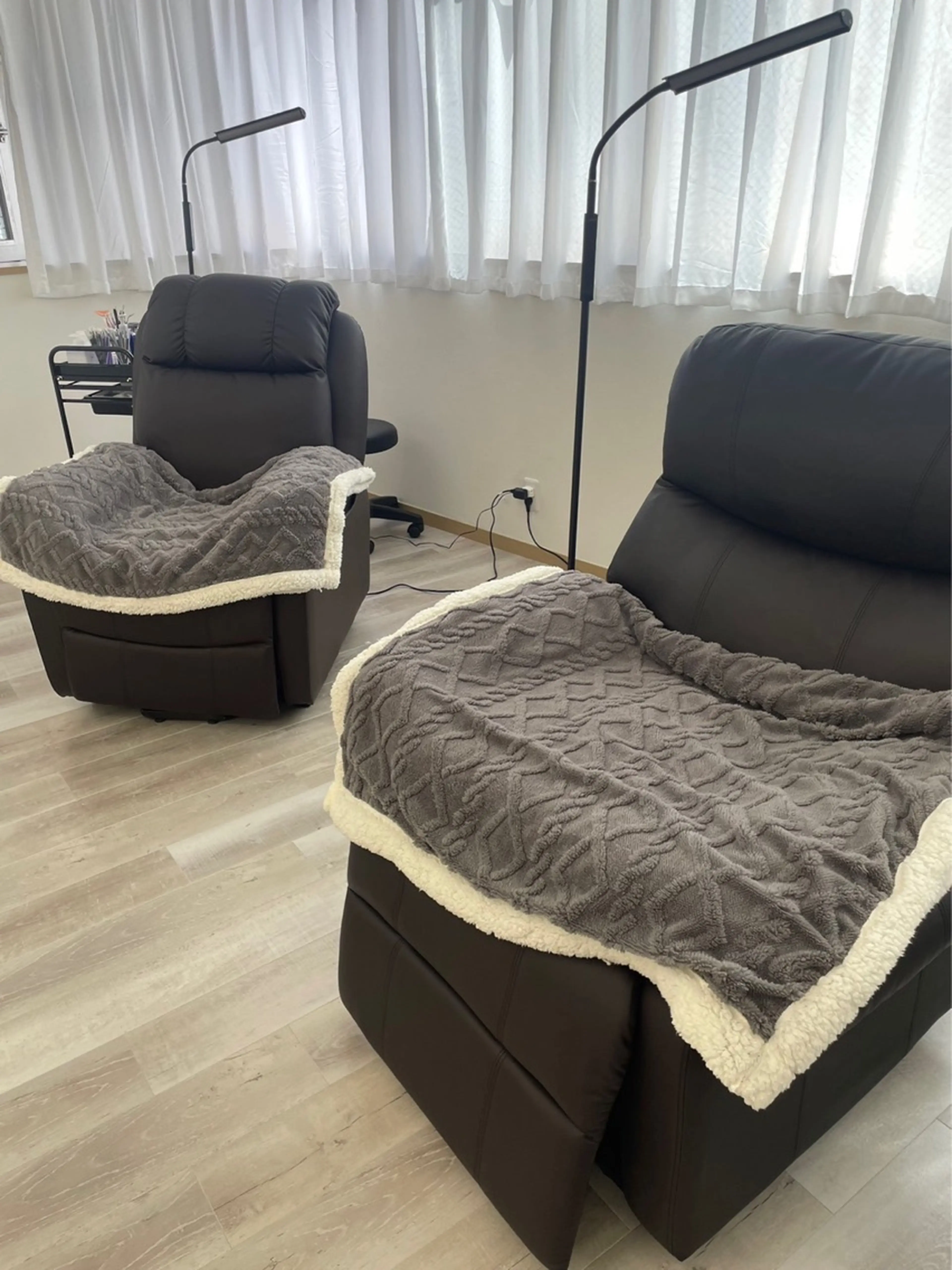 OVERWHELMの内観・外観2