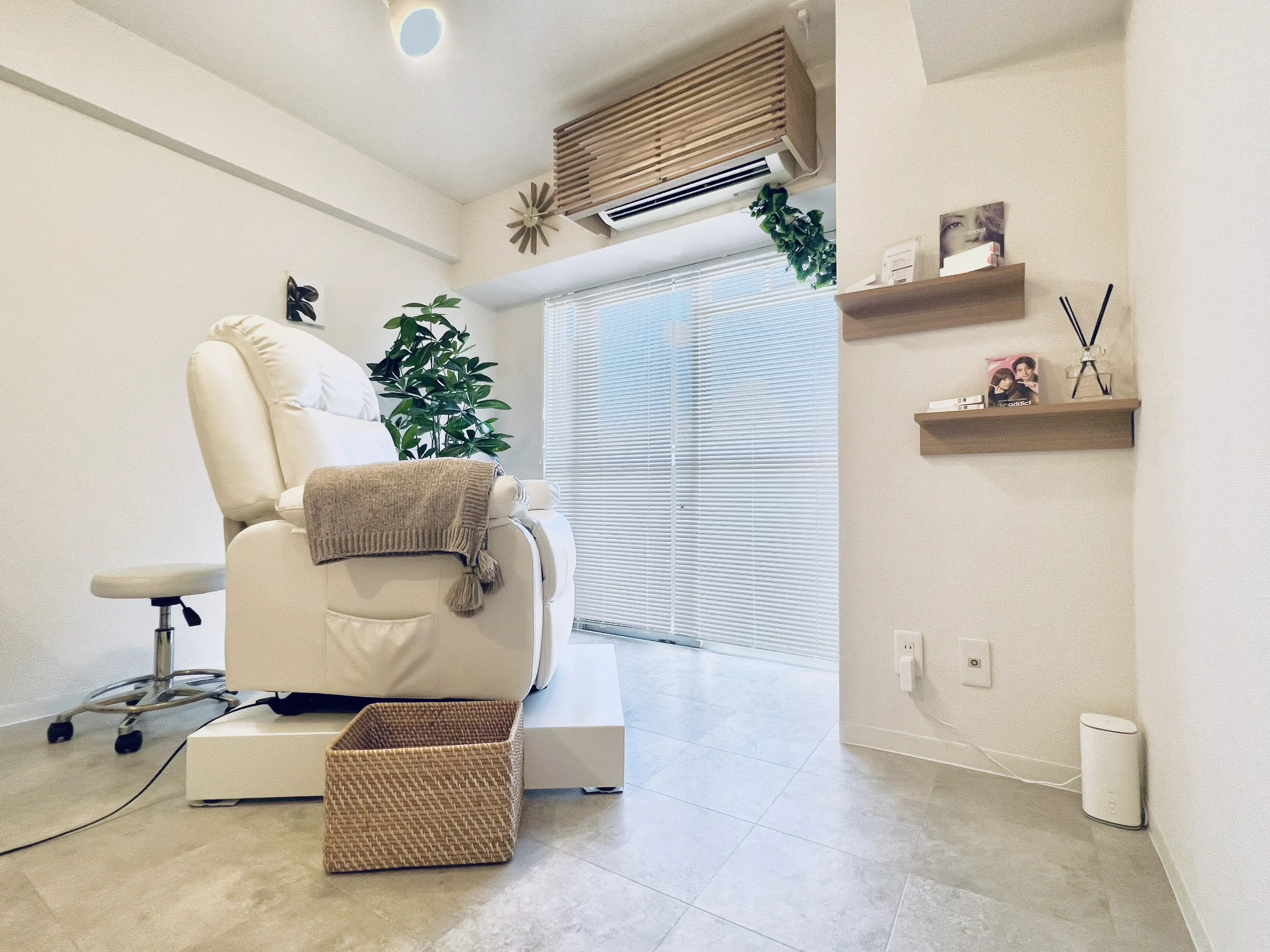 シャルム上大岡駅前店の内観・外観1