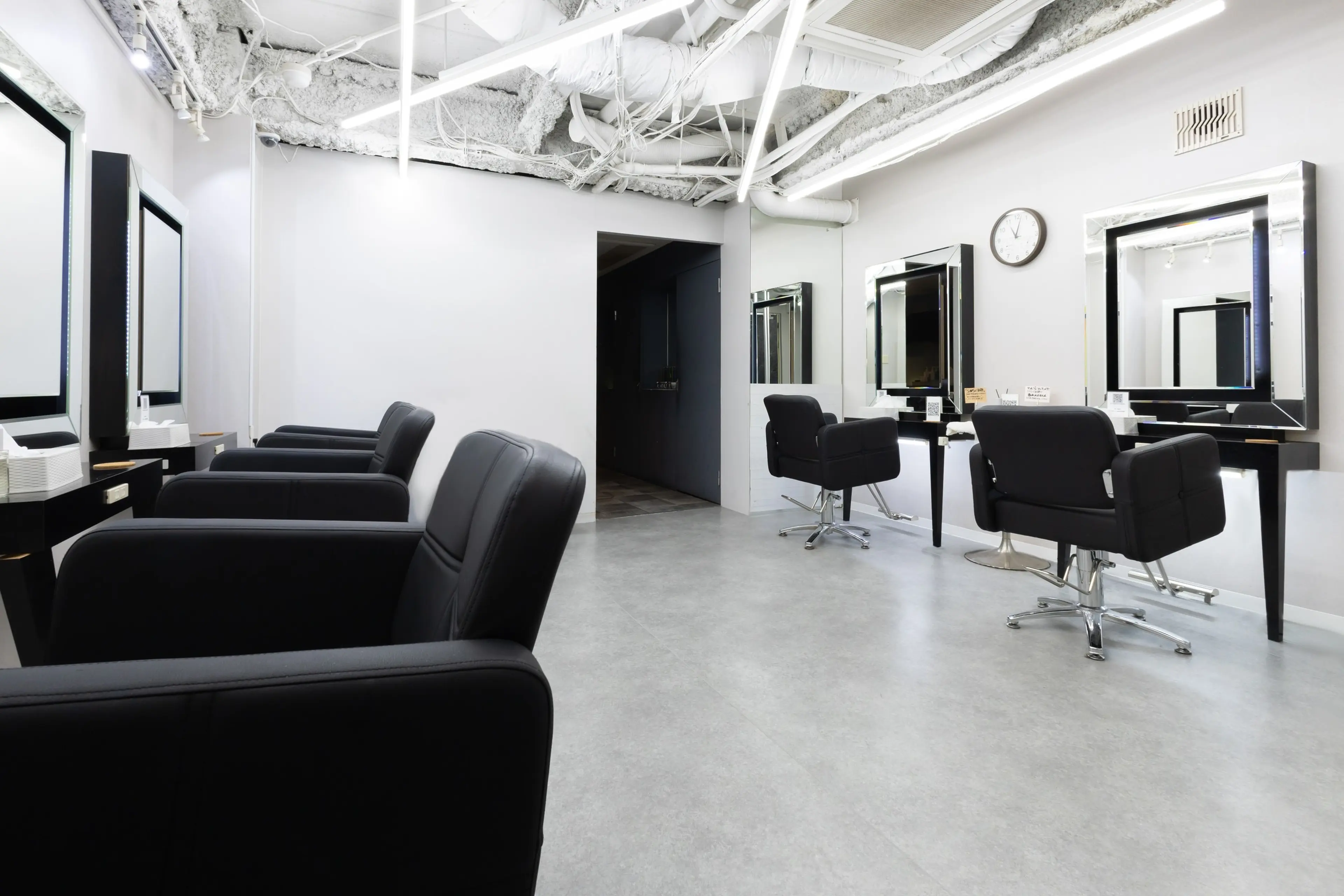 ALPHA.の内観・外観1