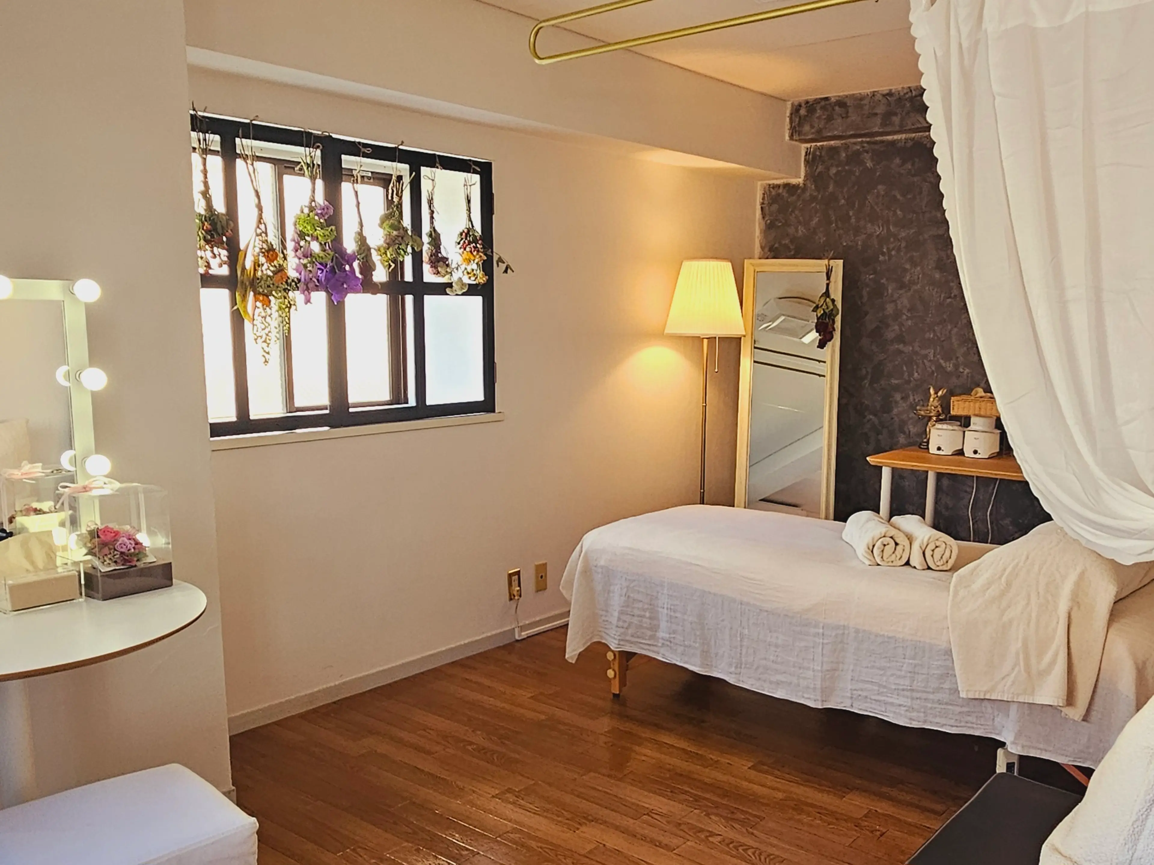 サロンドビジュー多摩市永山の内観・外観1