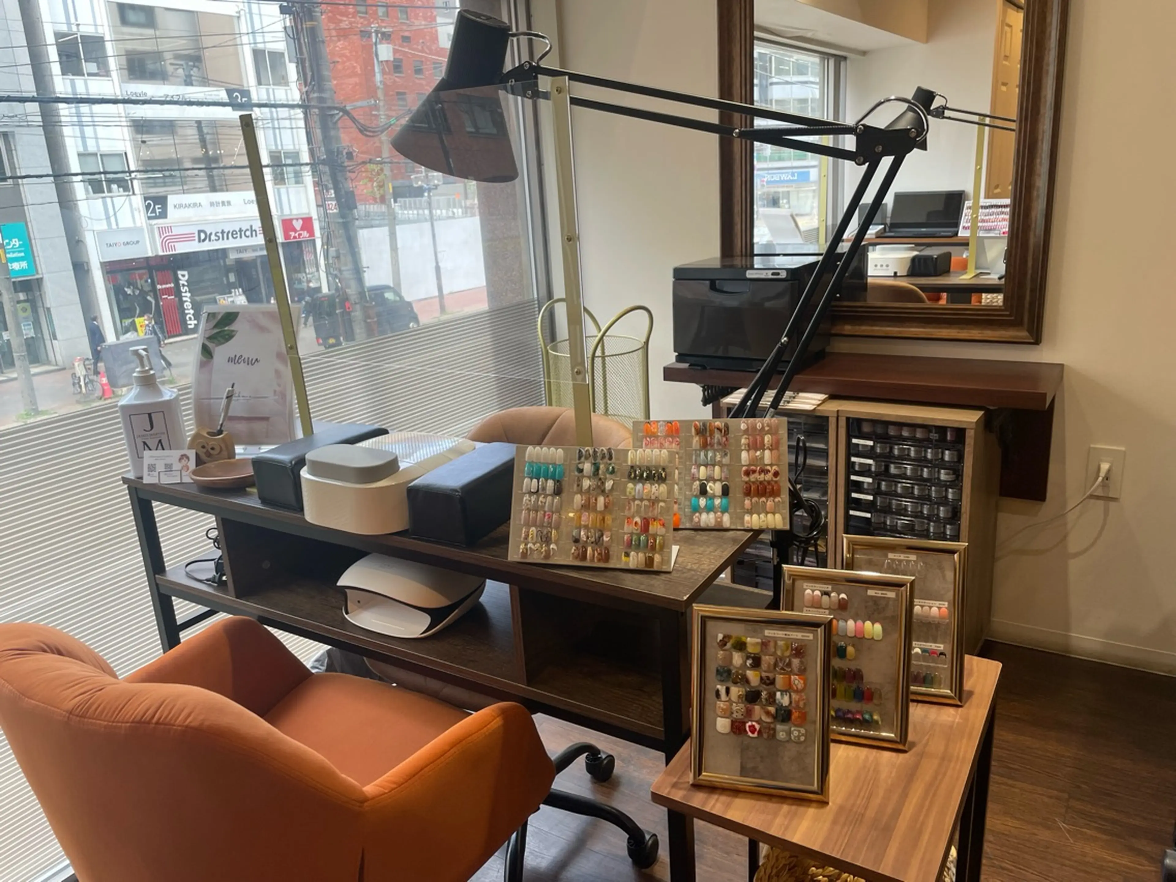 ネイルサロンStyle Rougeの内観・外観2