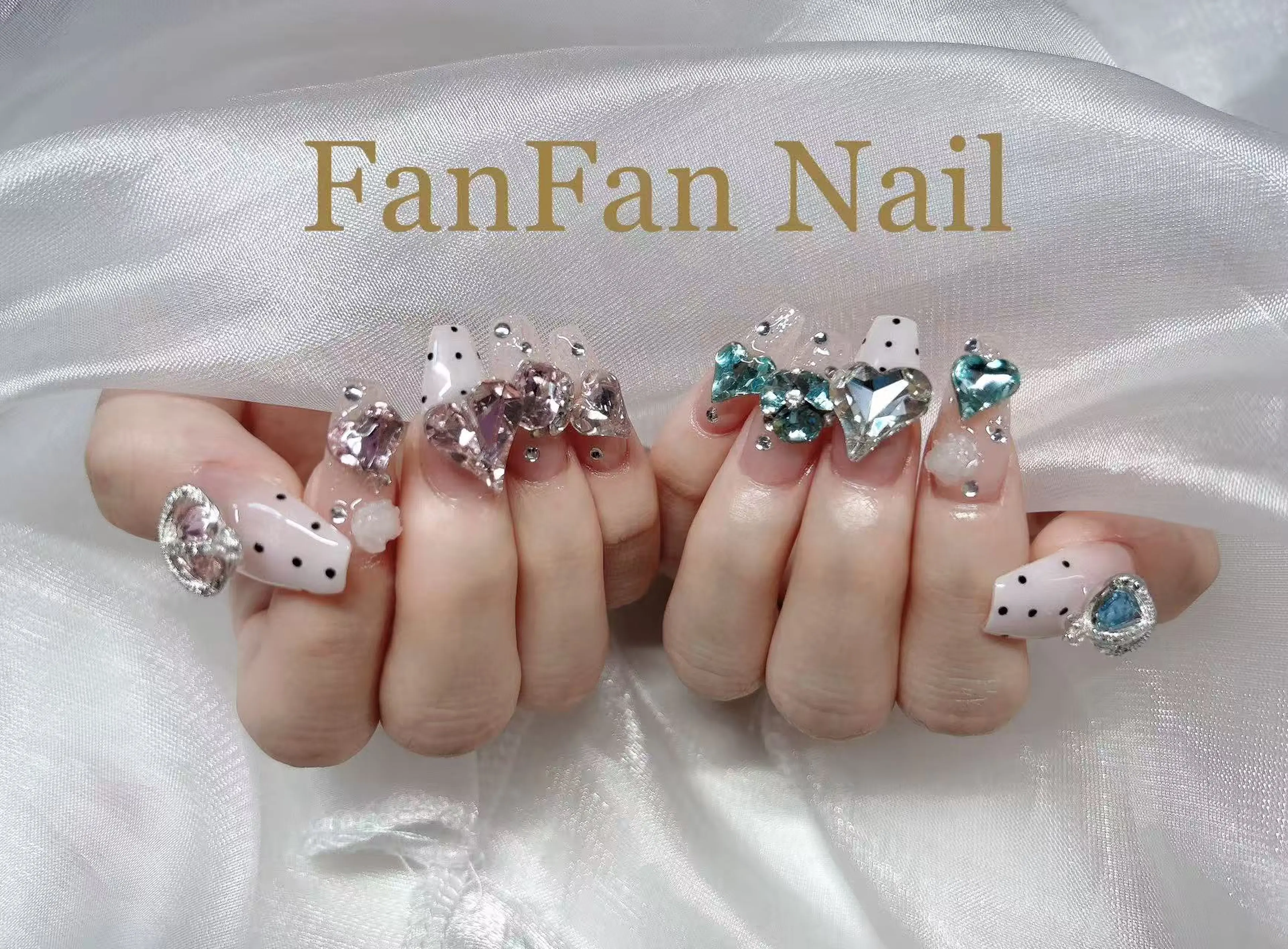 FanFanNailSalonYokohamaの内観・外観3