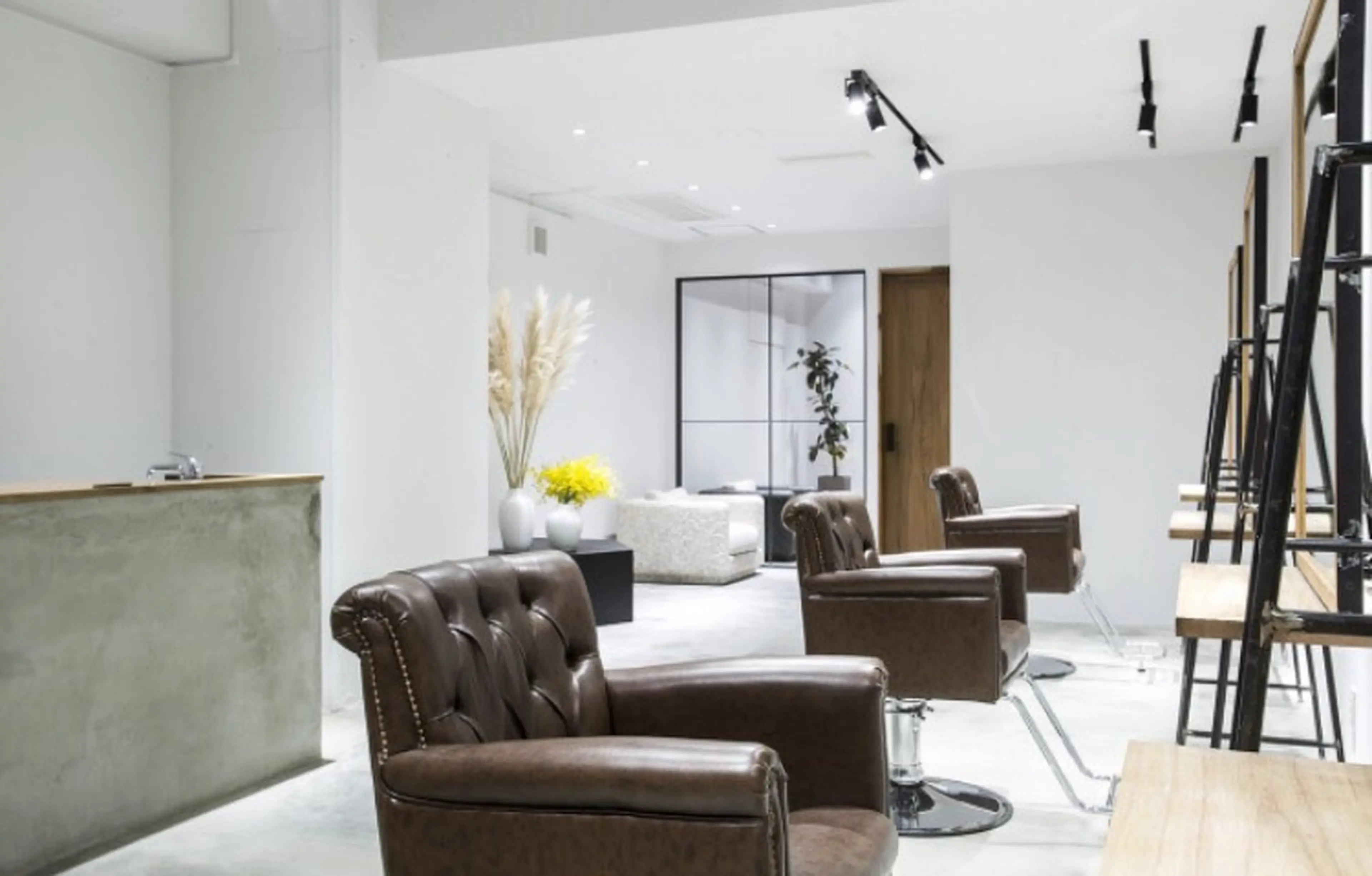 【S.ALPHA サルファ】hair design 名古屋 丸の内の内観・外観3