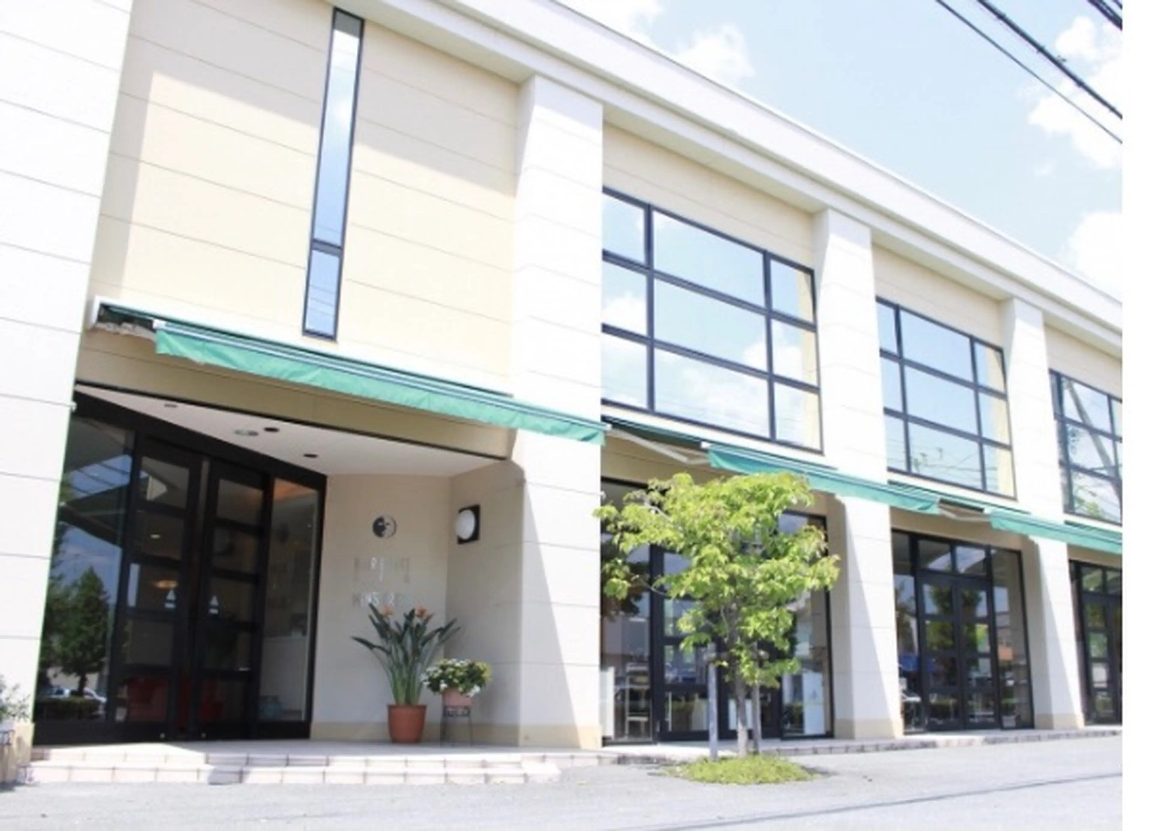 巻き爪ケアとジェルネイル専門店 Licca【リッカ】 鍋島店の内観・外観1