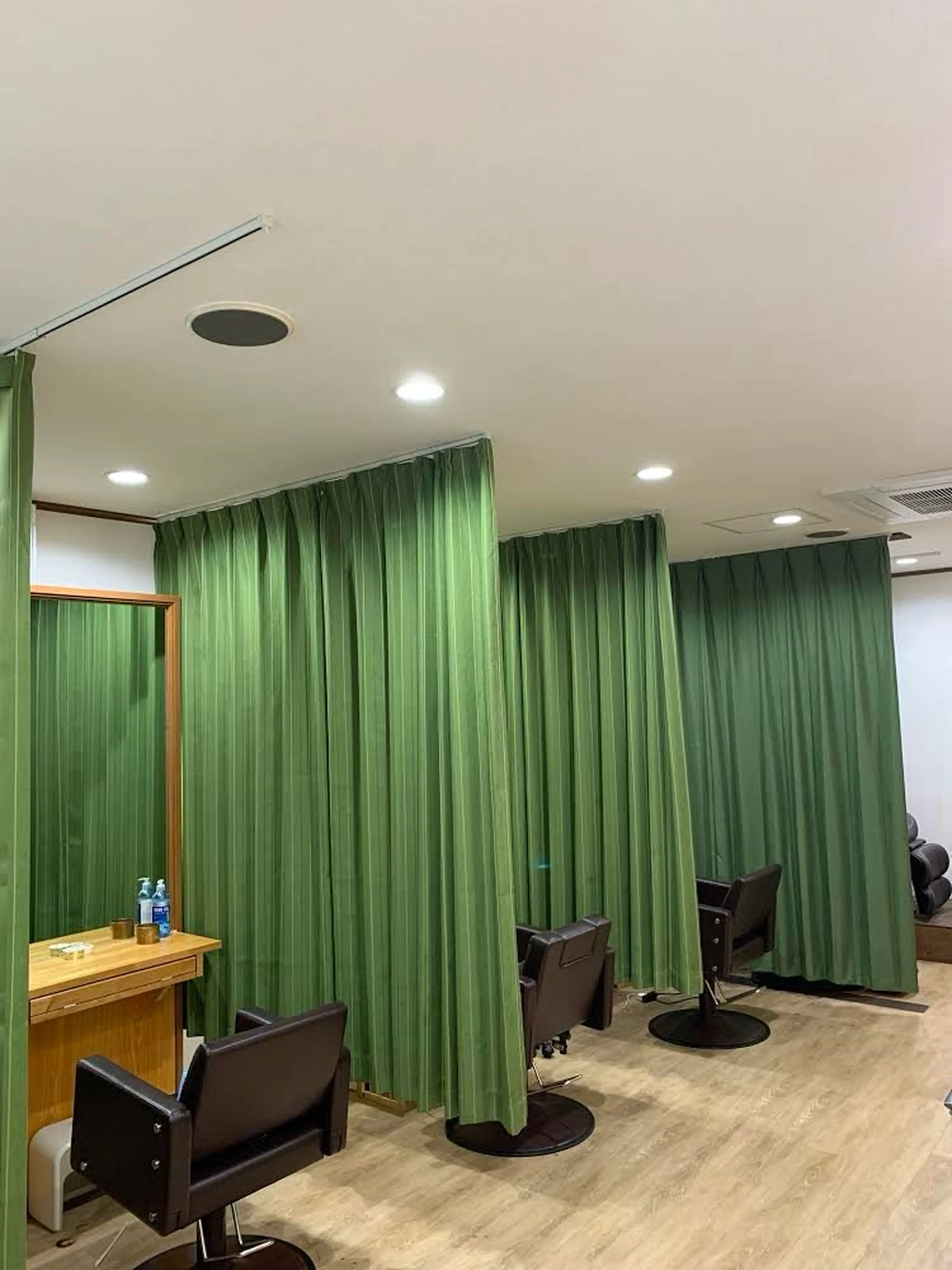 髪質改善美容室リッパーピッピの内観・外観1