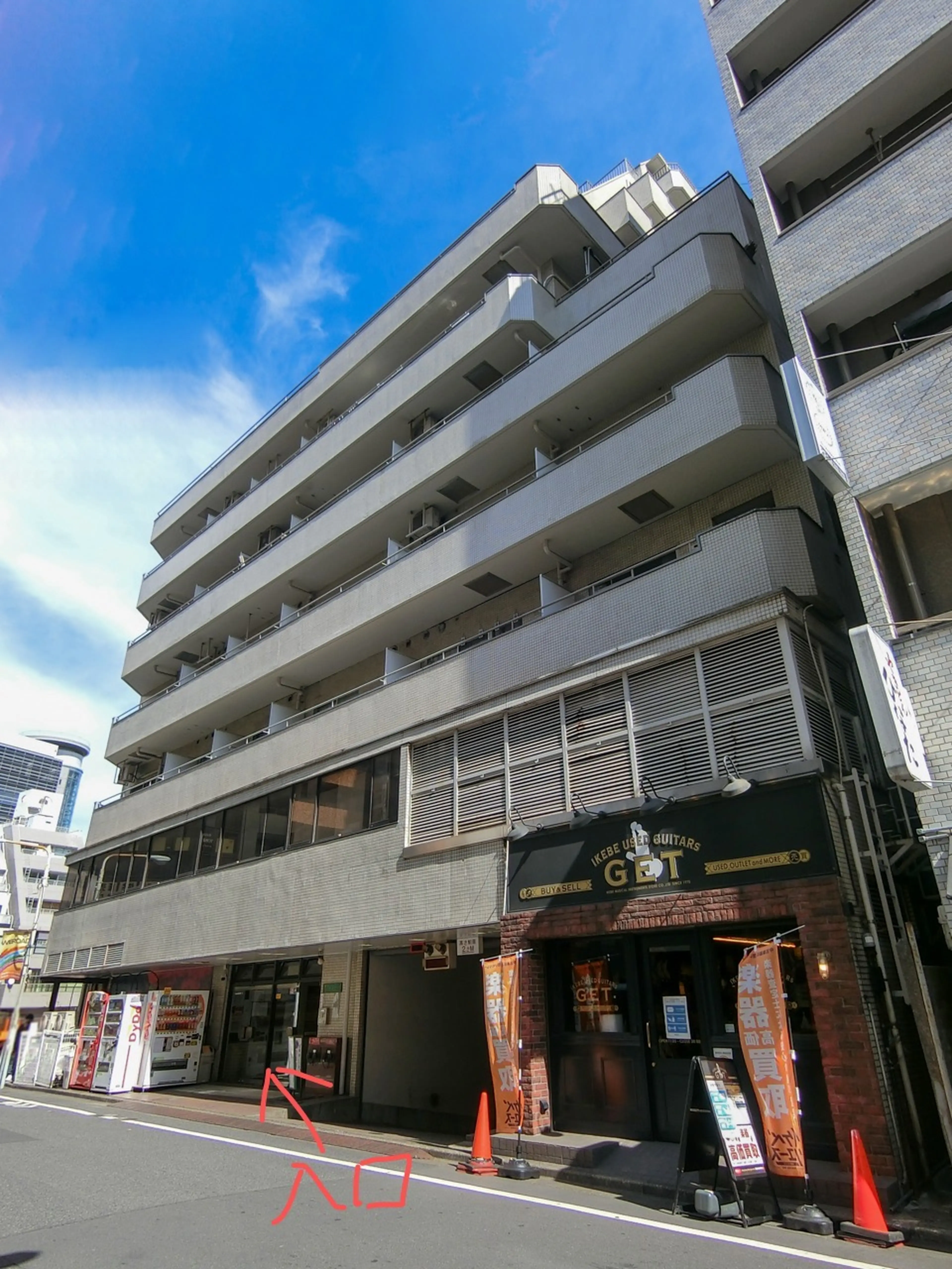 NA.YUKI Nail Salon池袋店の内観・外観1