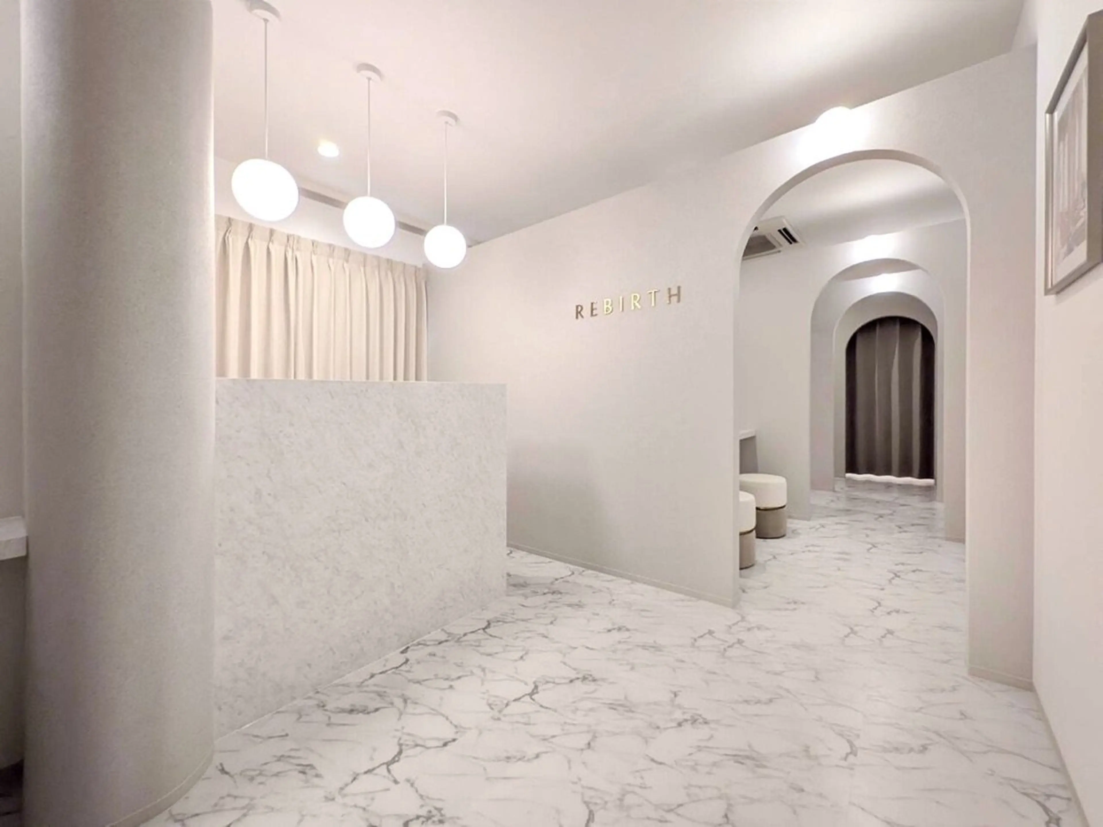 rebirth大阪店の内観・外観1