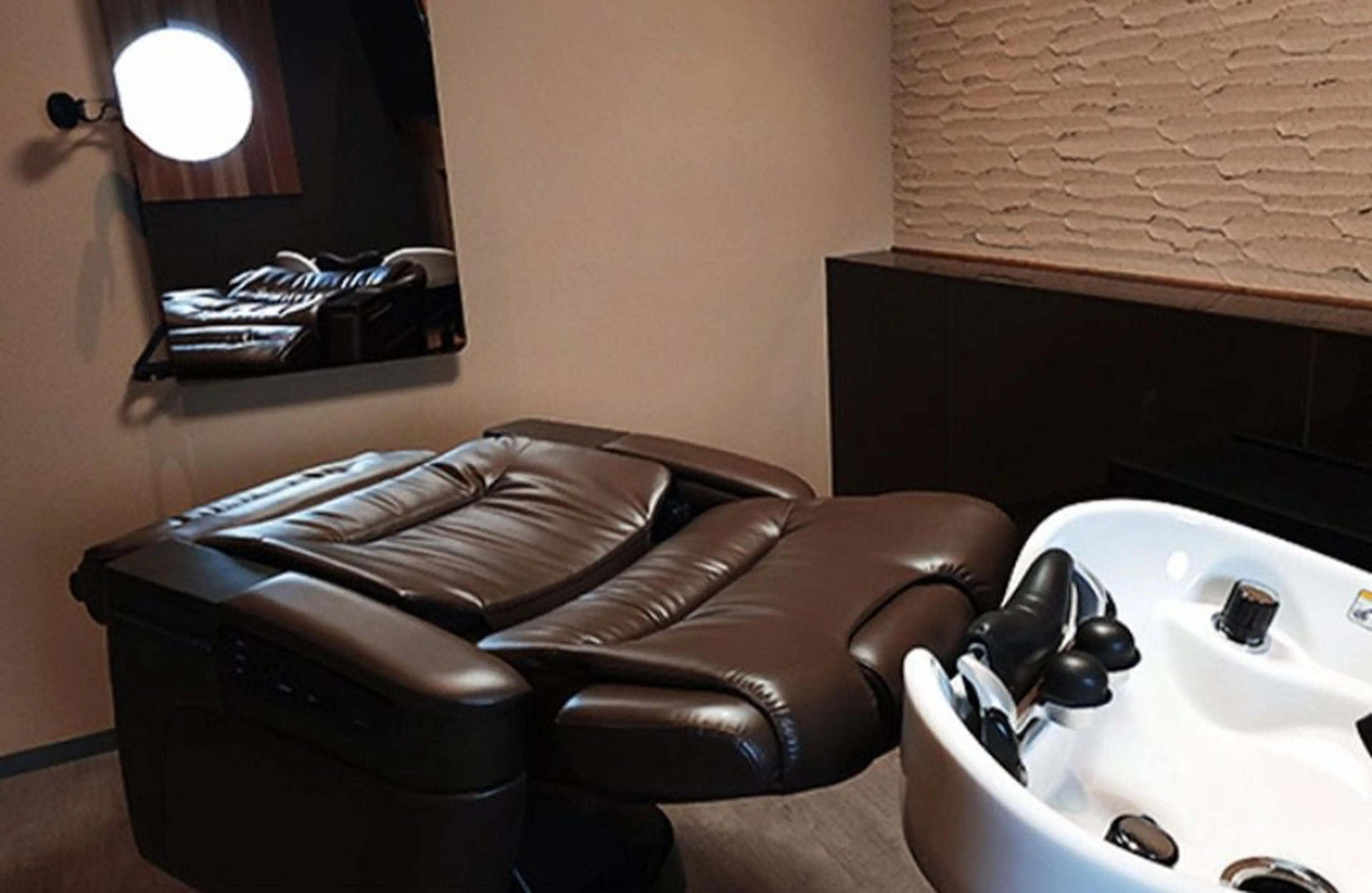 NIRの内観・外観2