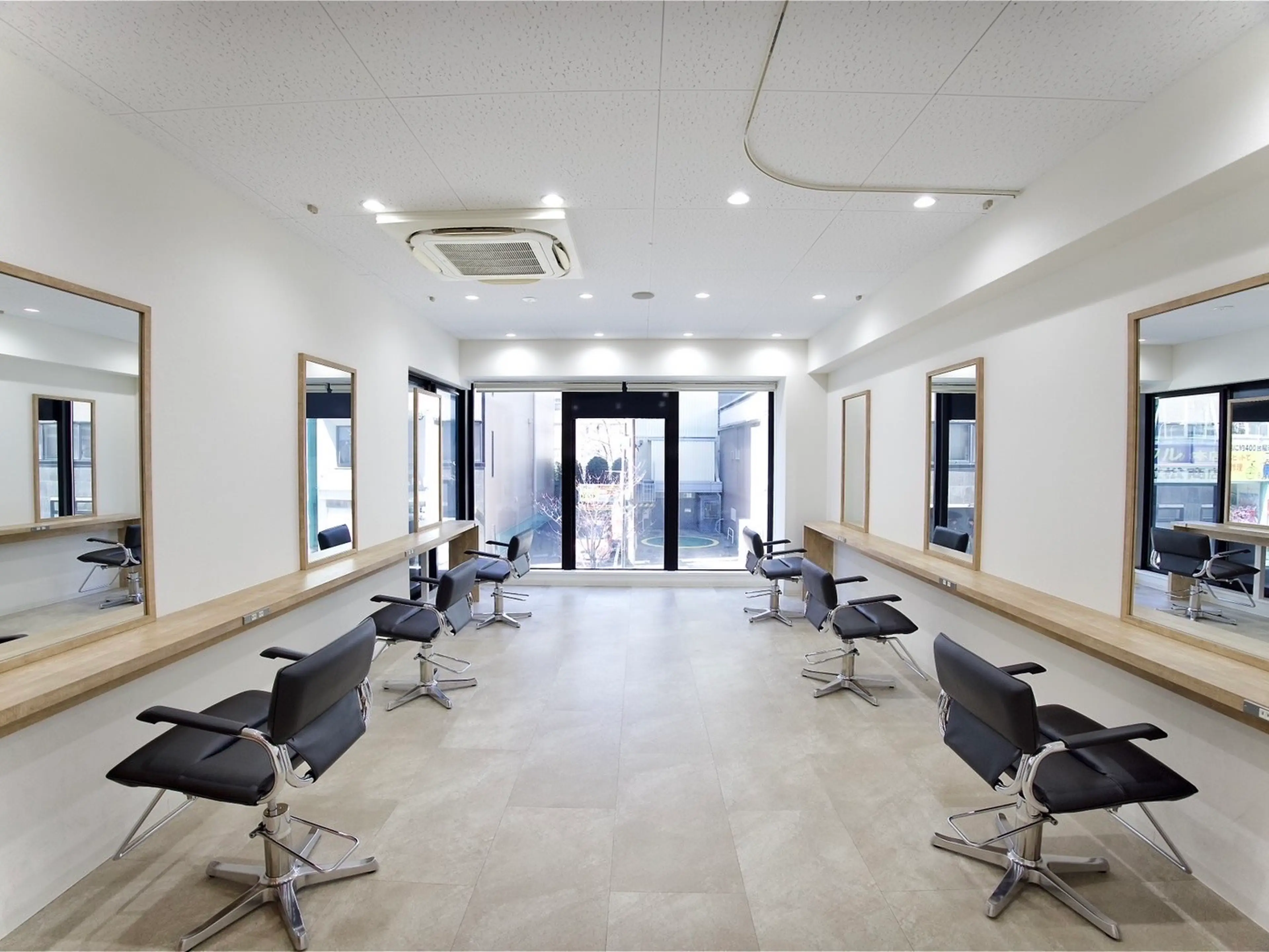 men's salonHYPE名古屋伏見の内観・外観2