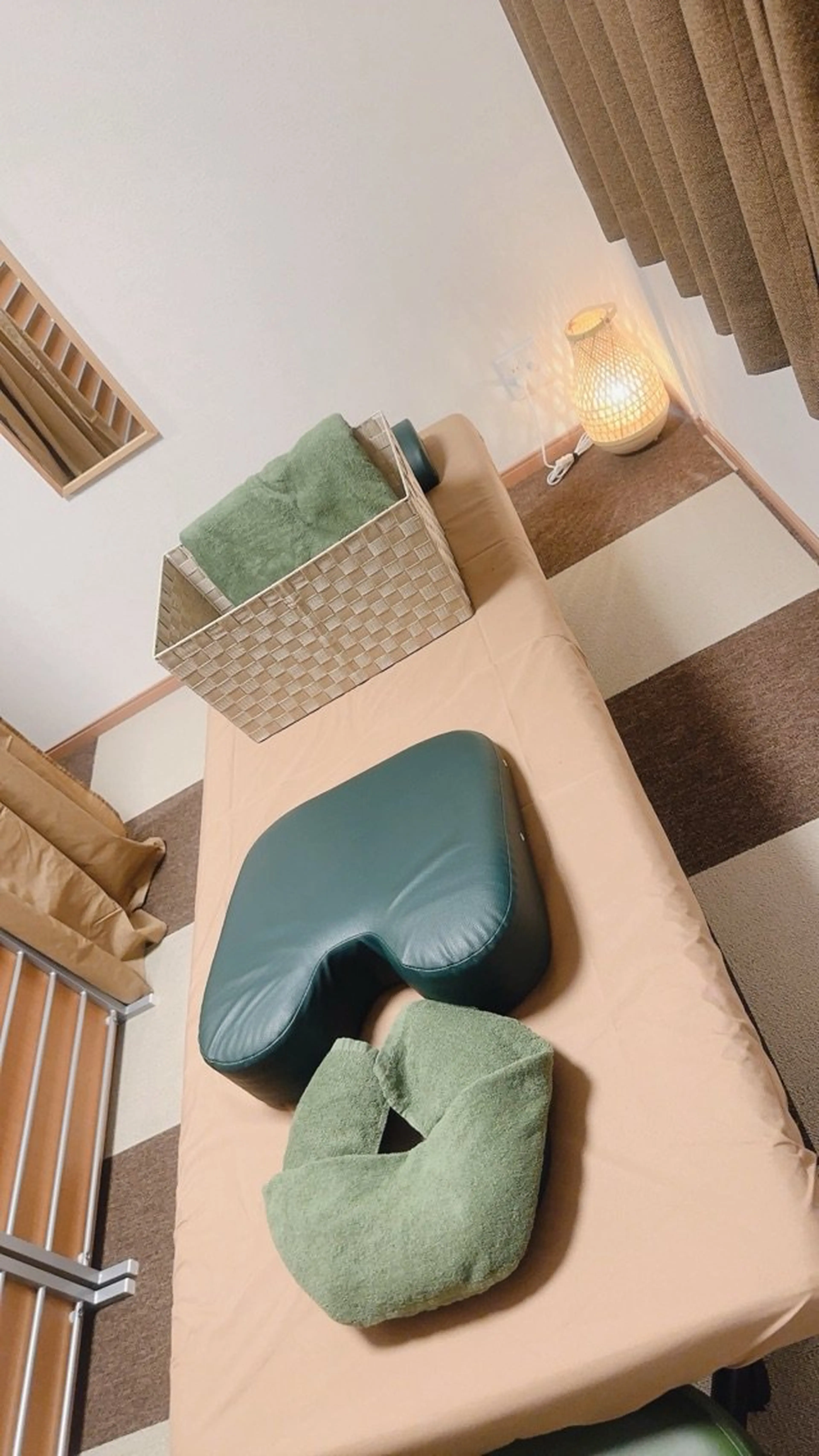 ほぐし屋　はとの手の内観・外観1