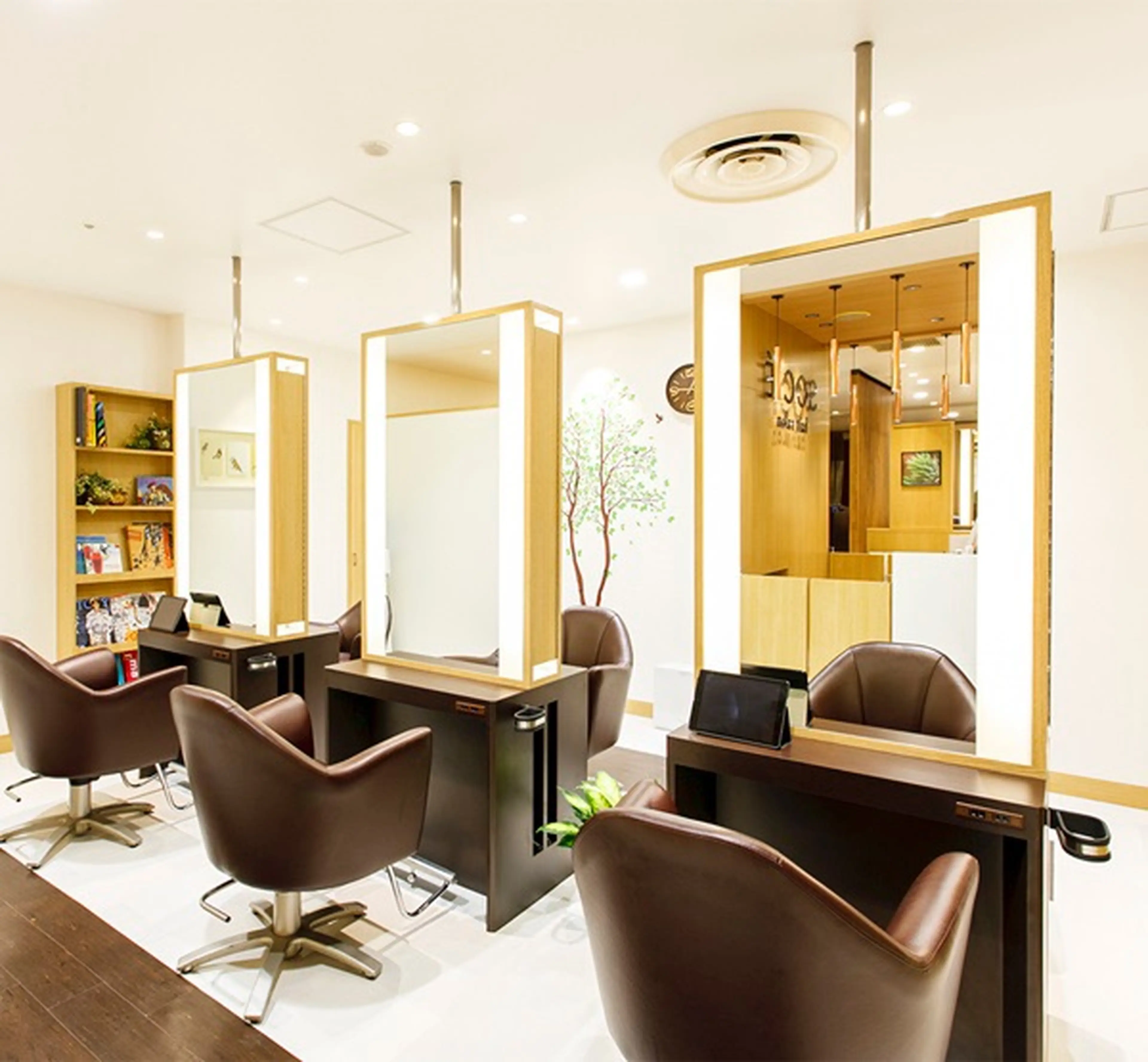 ヘアーサロンソシエ　錦糸町テルミナ店の内観・外観1