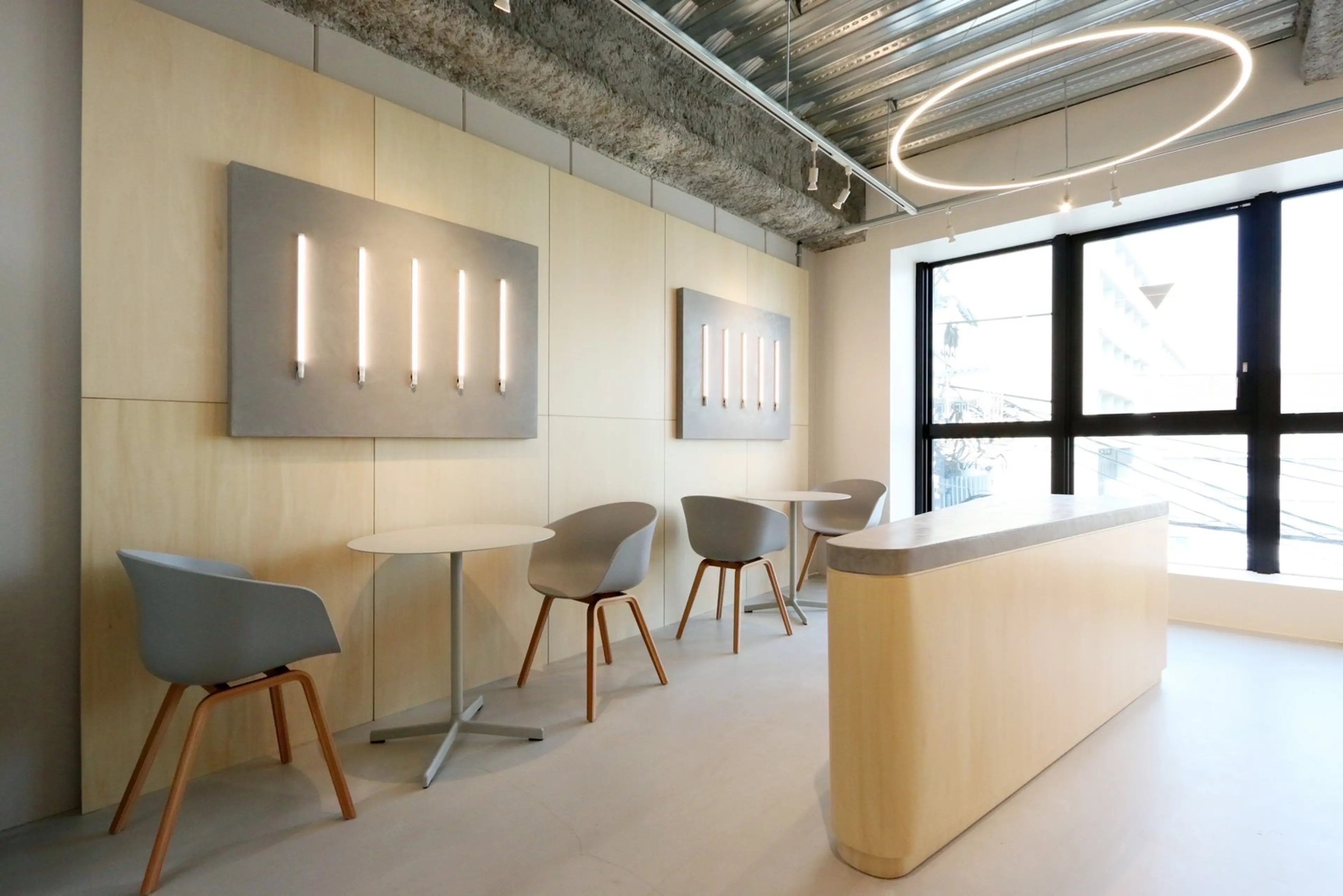 sida   SAIINの内観・外観3