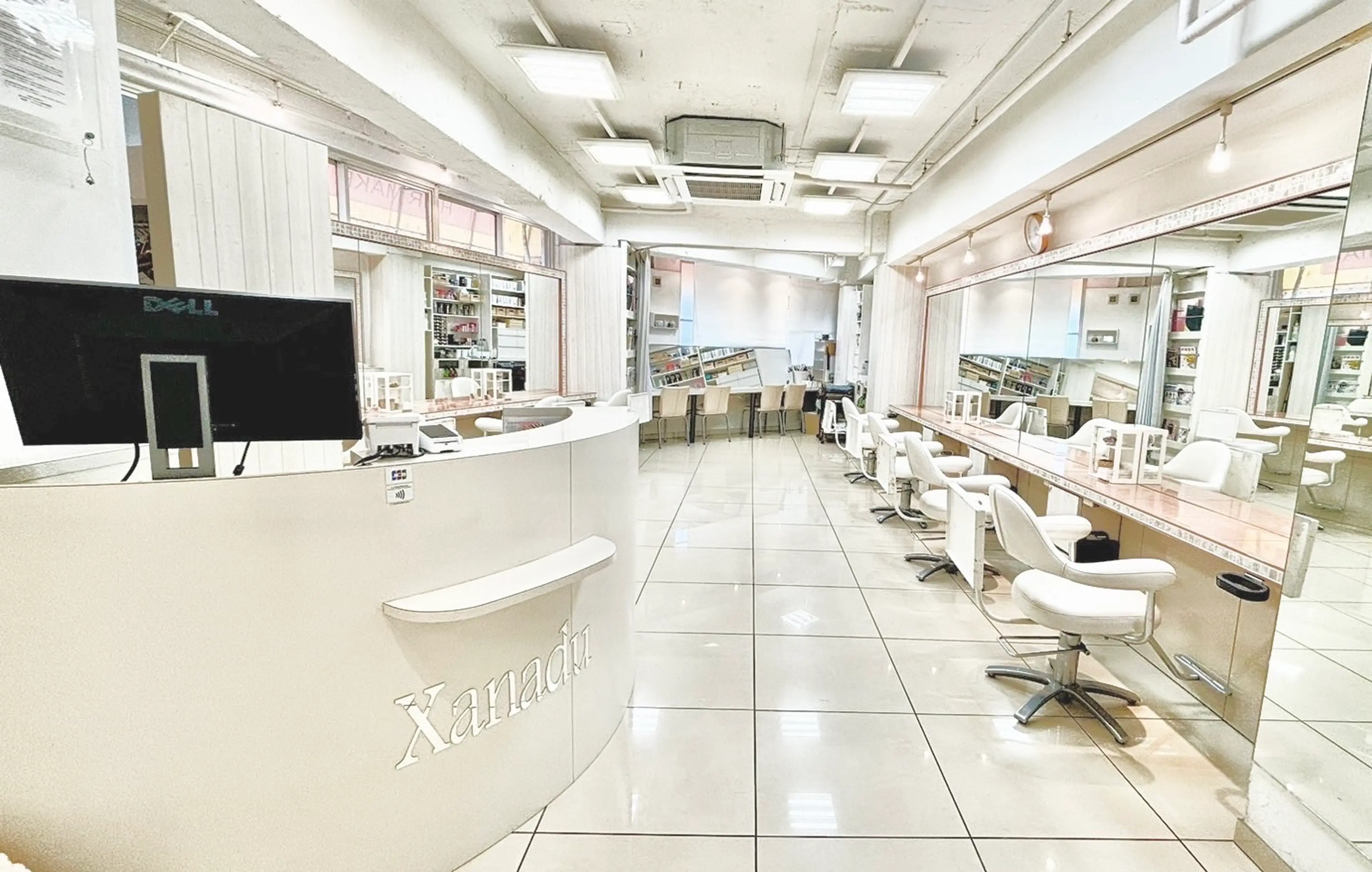 Xanadu巣鴨店の内観・外観1