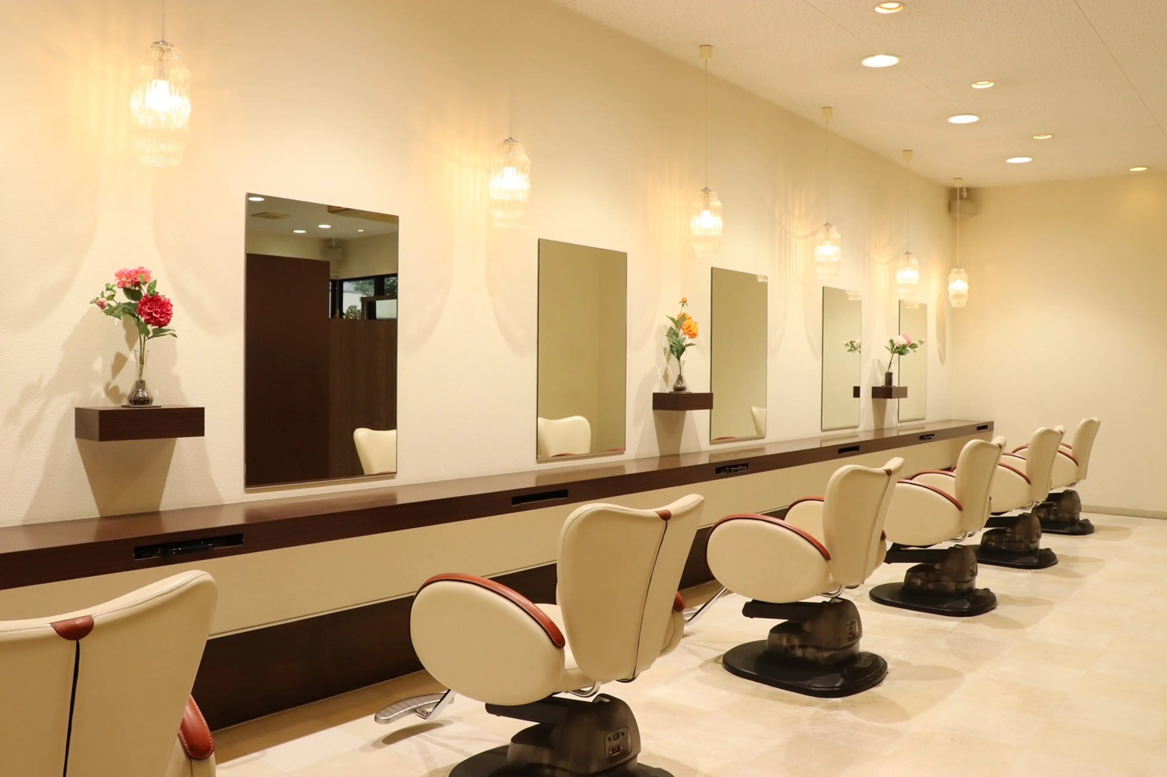 コンフェティダリア滝の水の内観・外観3