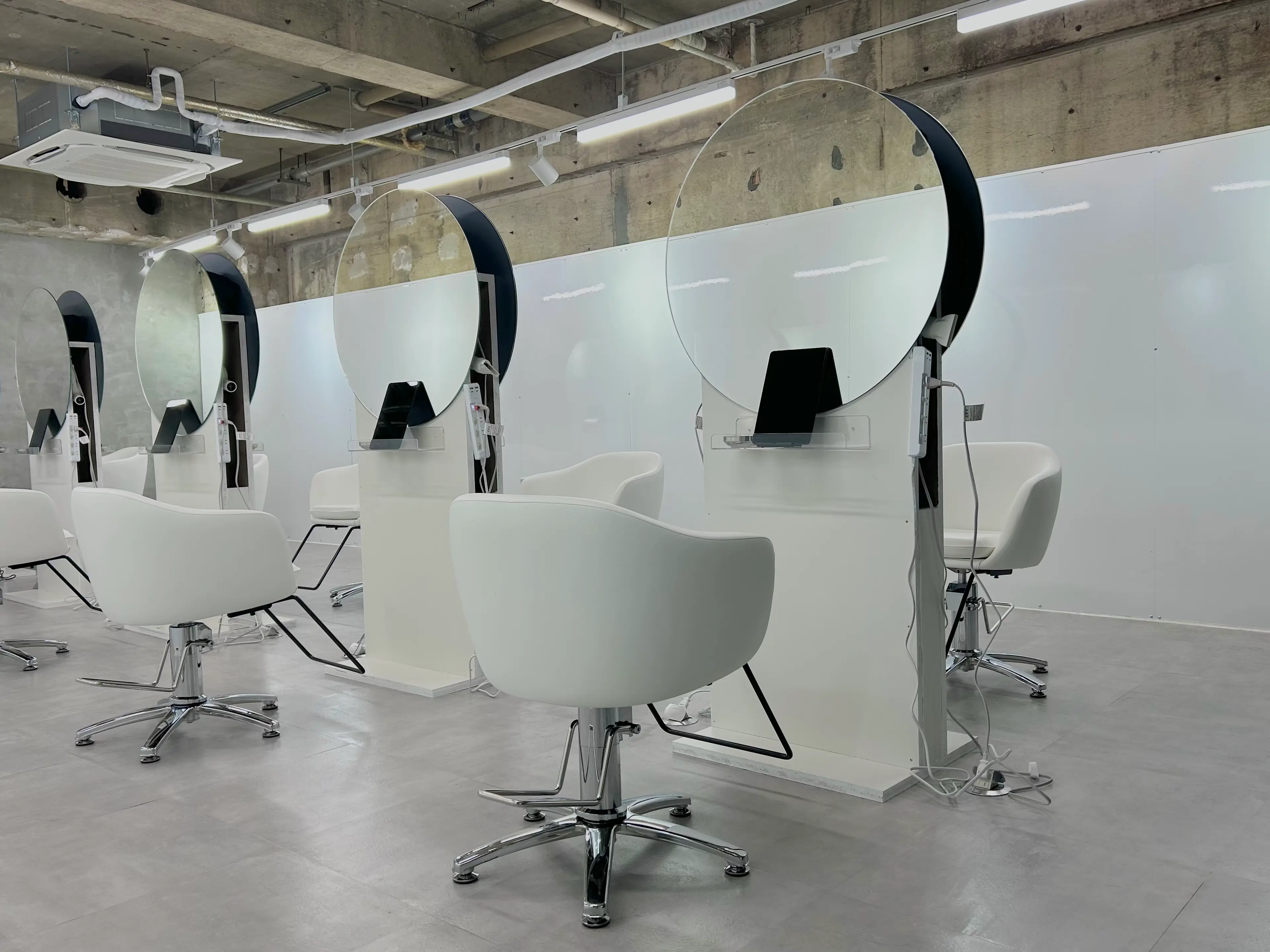 door whiteの内観・外観2