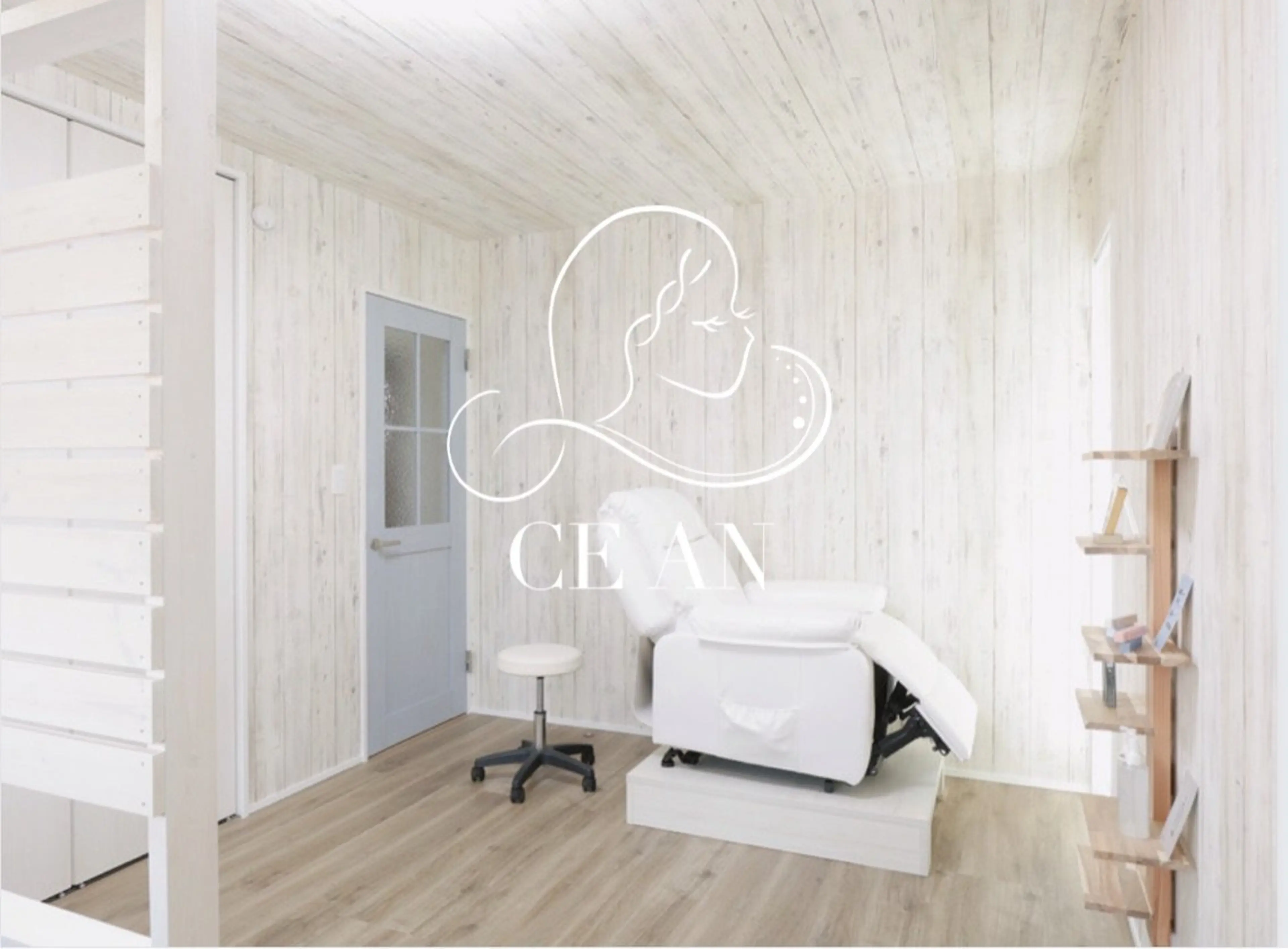 CE ANの内観・外観1