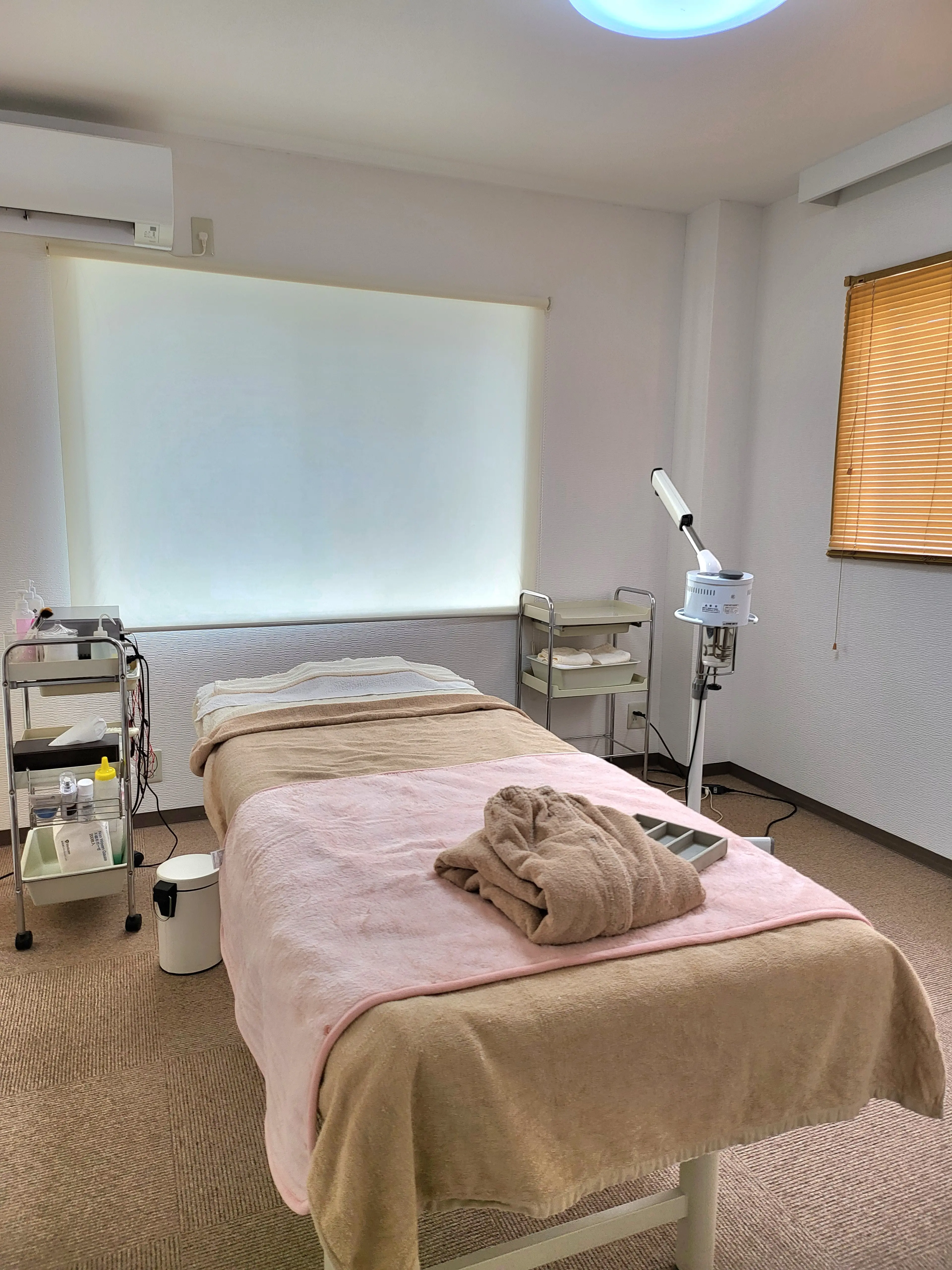 エステサロンレゾン京橋店の内観・外観2