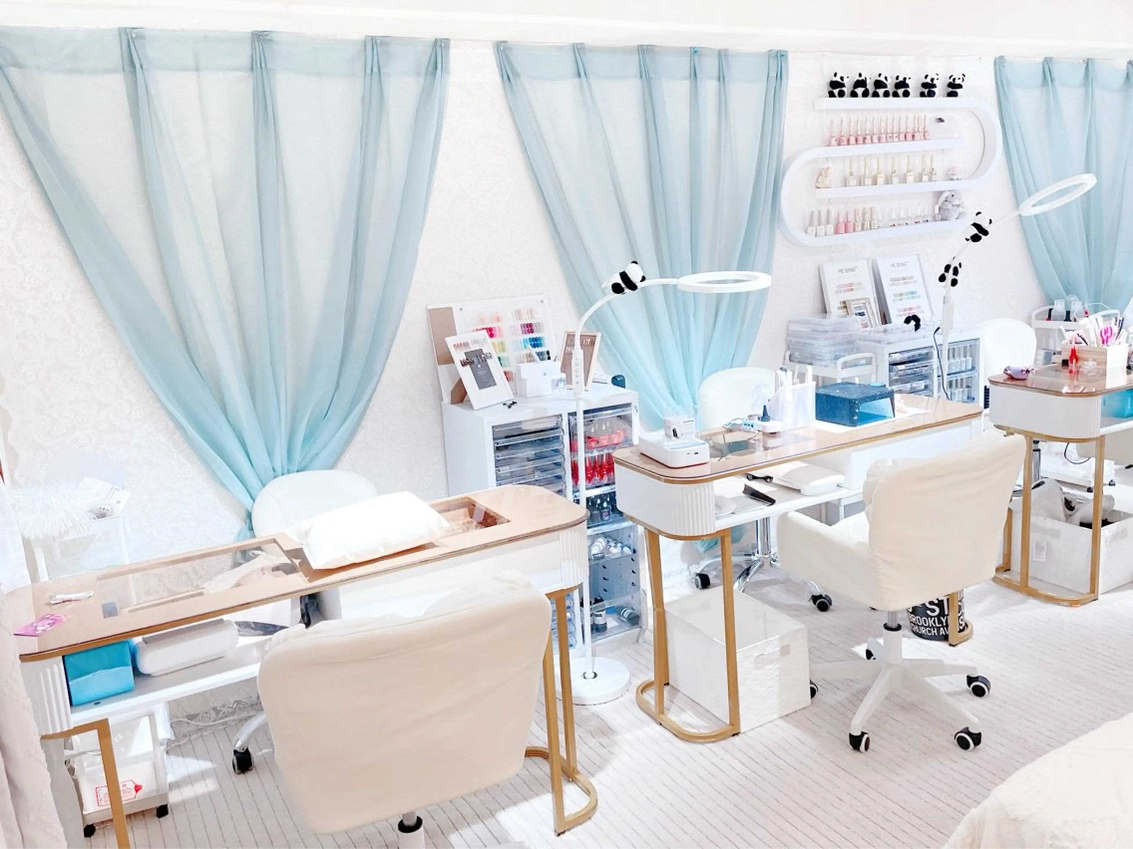 SunNailサンネイル池袋の内観・外観2