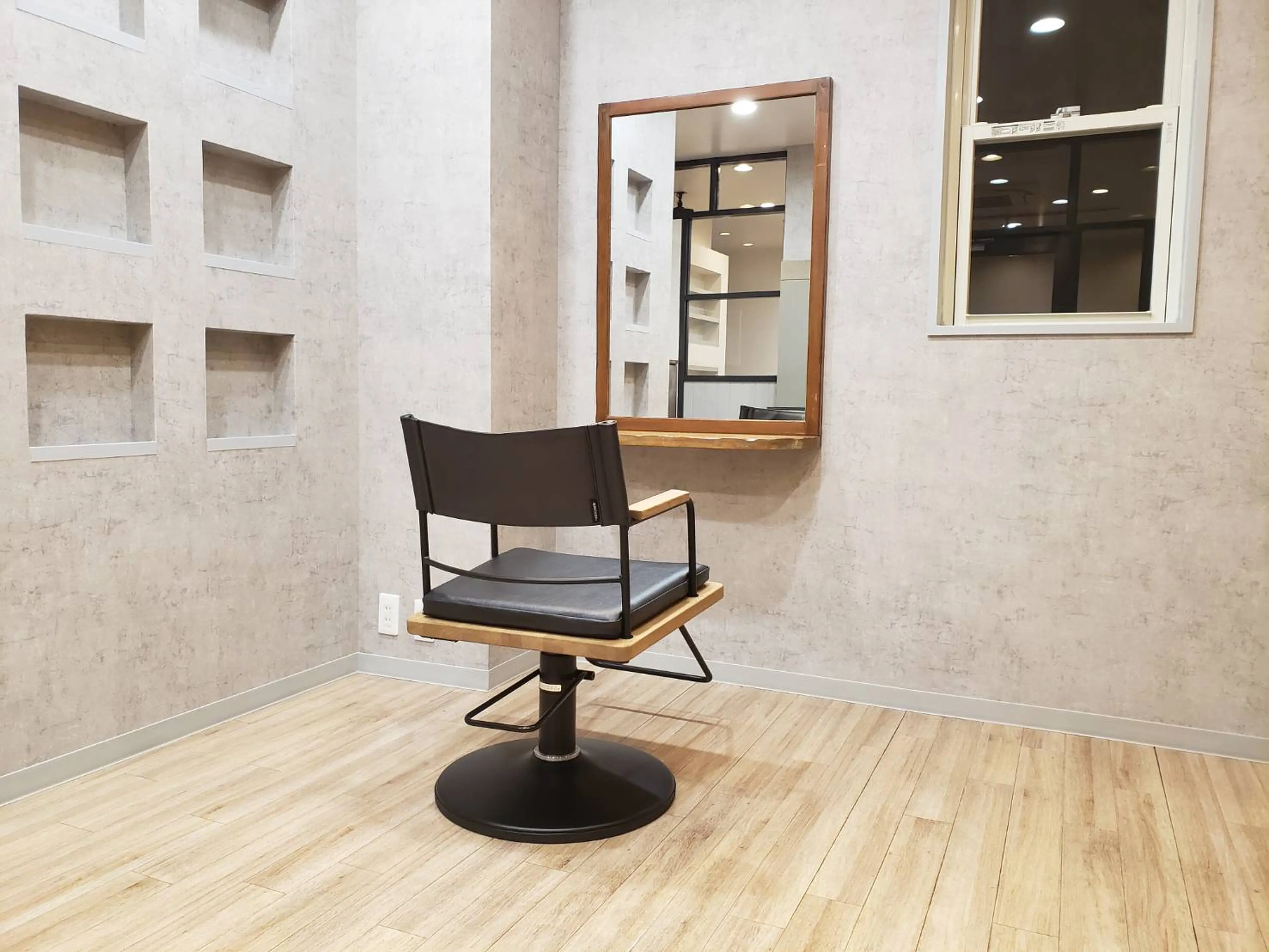 ディアーズ高知店の内観・外観2