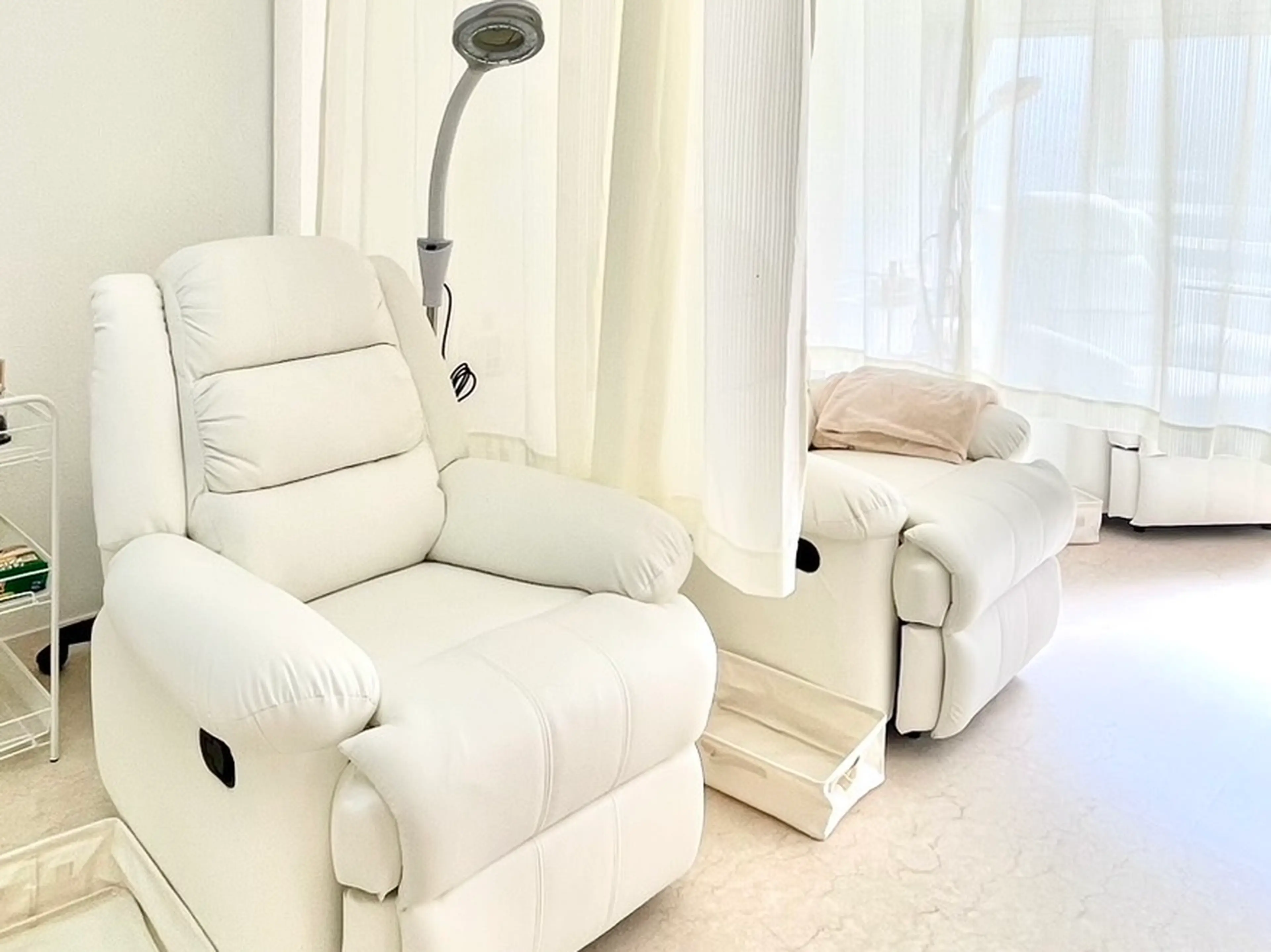 eyeprolish【アイプロリッシュ】の内観・外観2