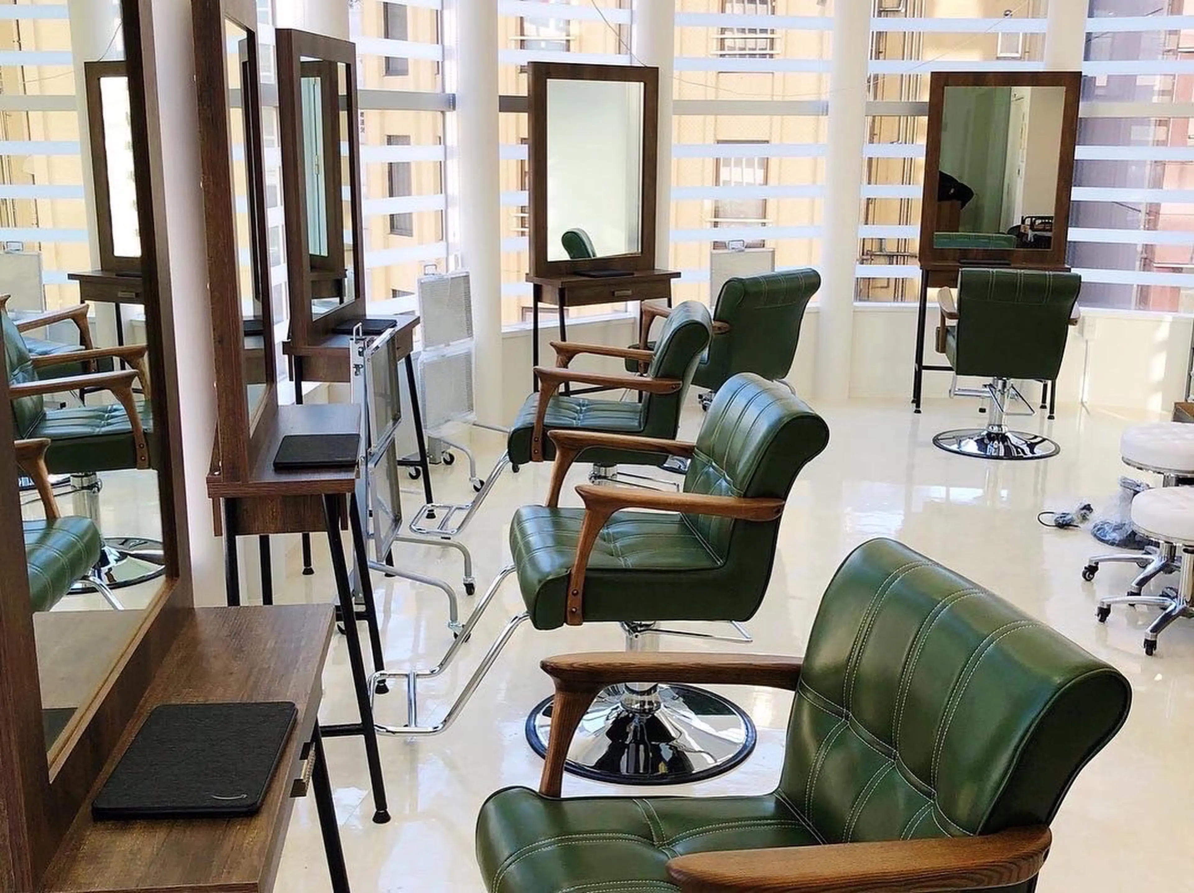 equalの内観・外観1