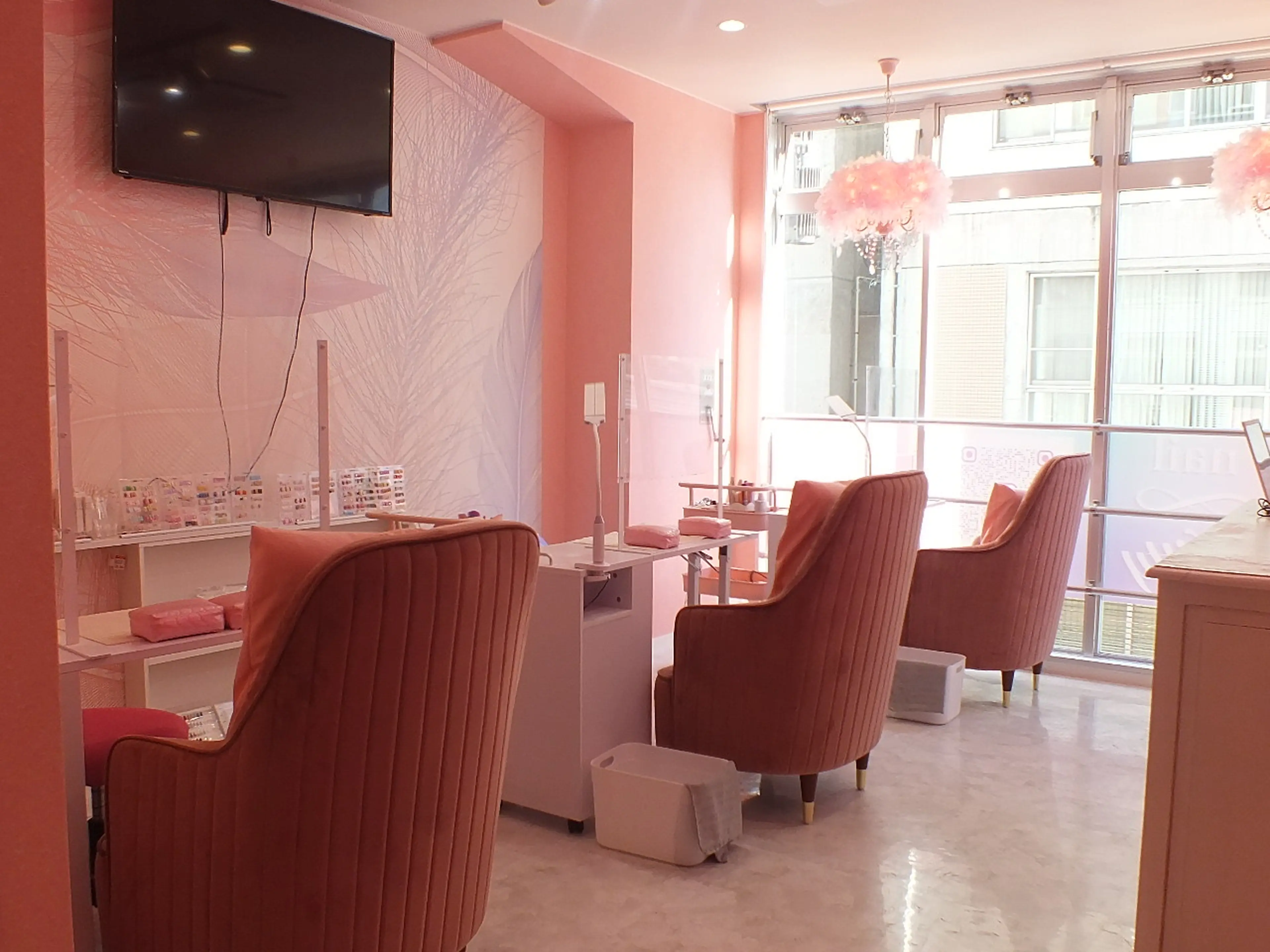 Nail salon Kitty高崎店の内観・外観2