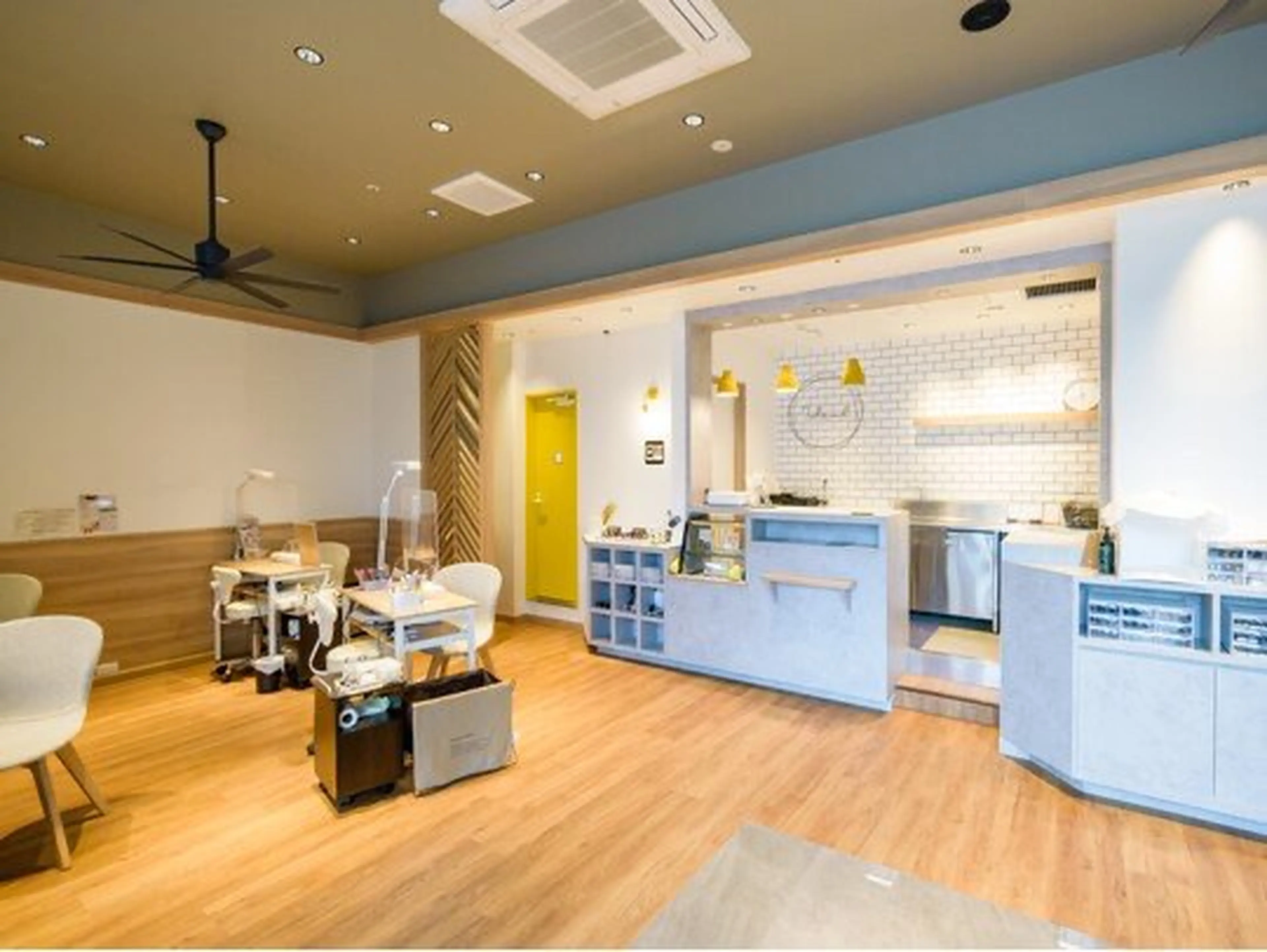 nail salon reconの内観・外観2