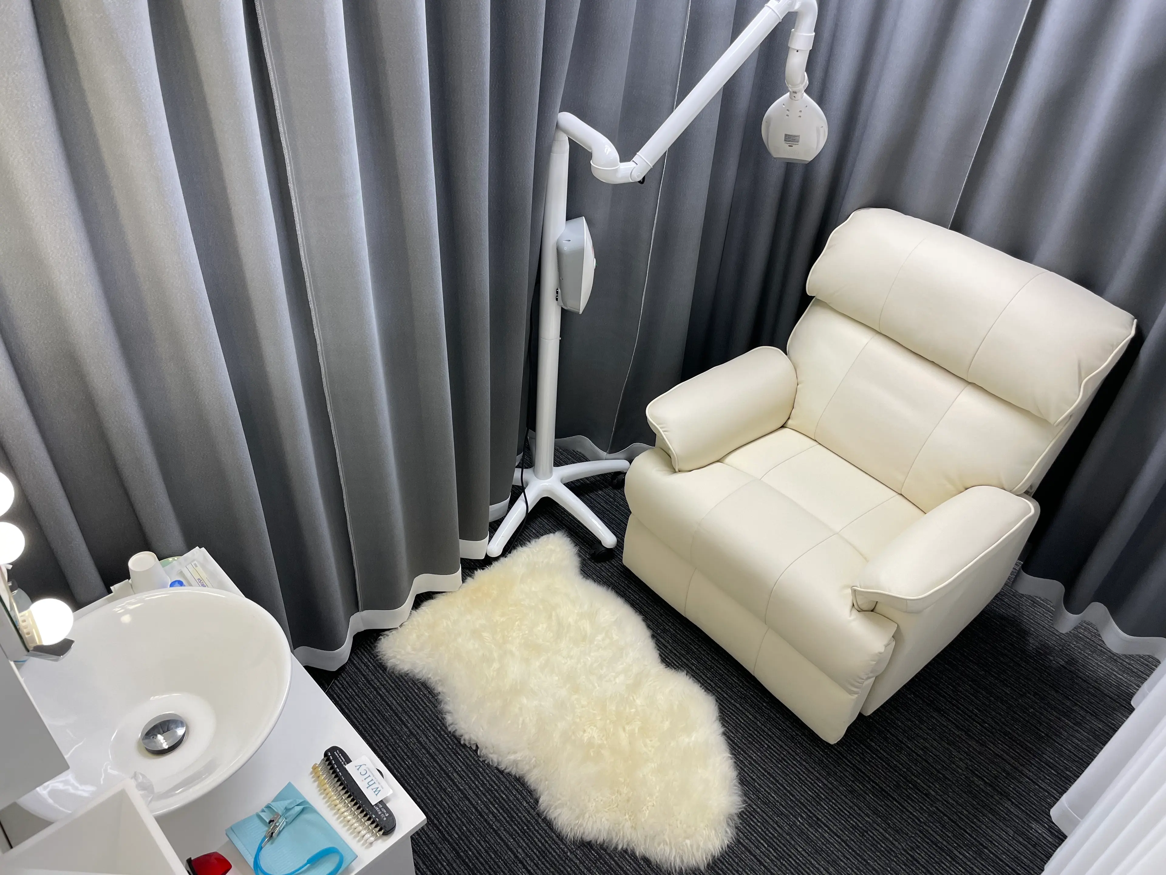 セルフ ホワイトニング &リラクゼーションサロン whicy 渋谷 店【ホワイシー】の内観・外観1