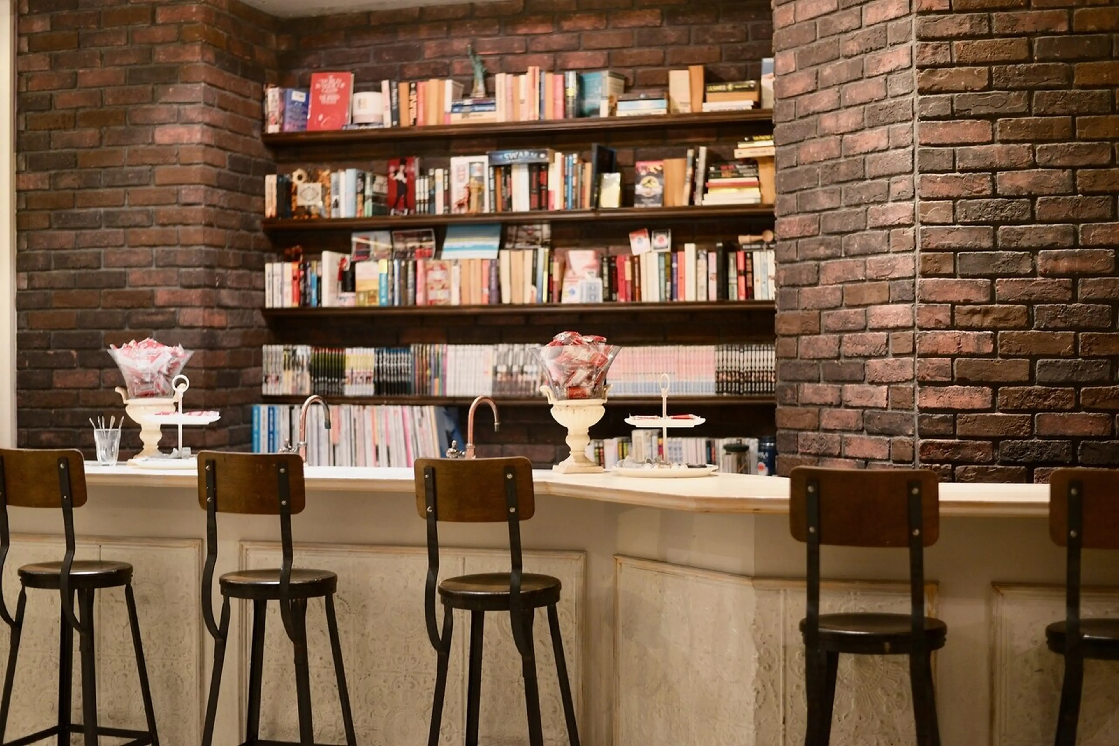 H [eitf]の内観・外観2