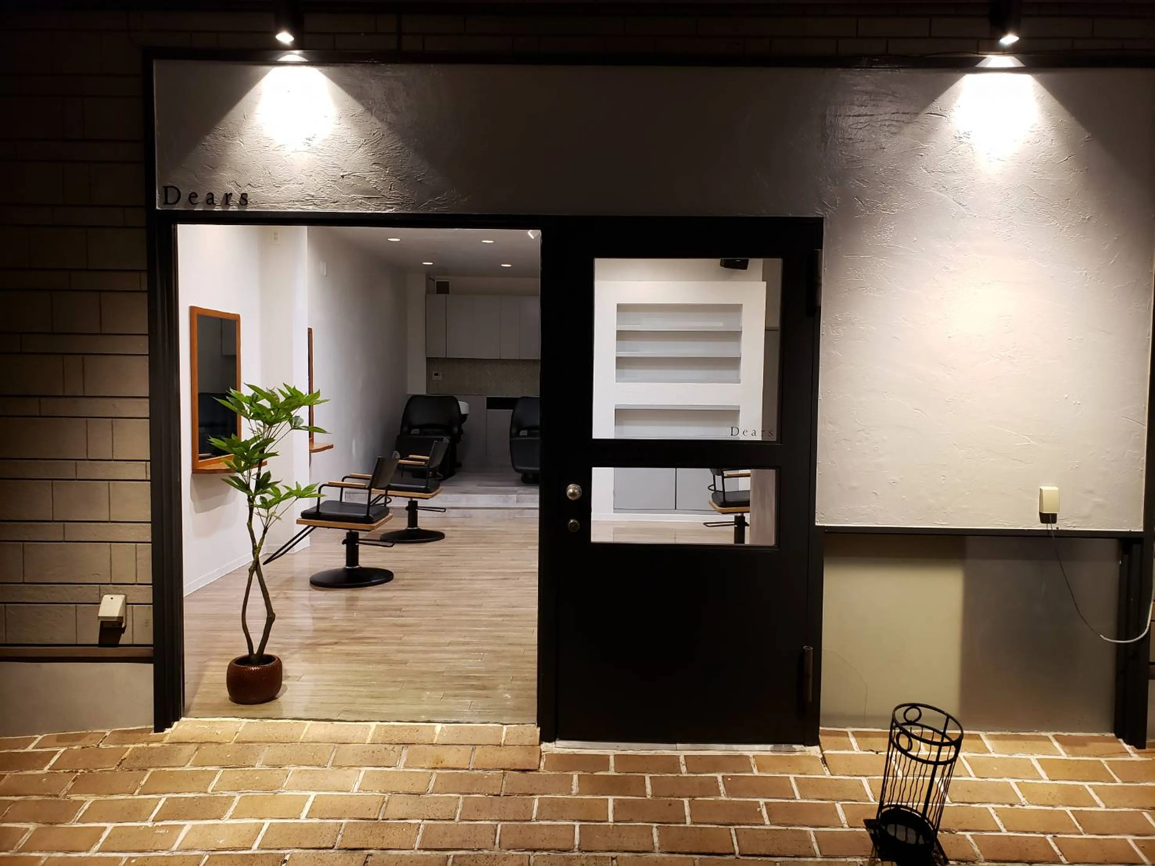 ディアーズ高知店の内観・外観1