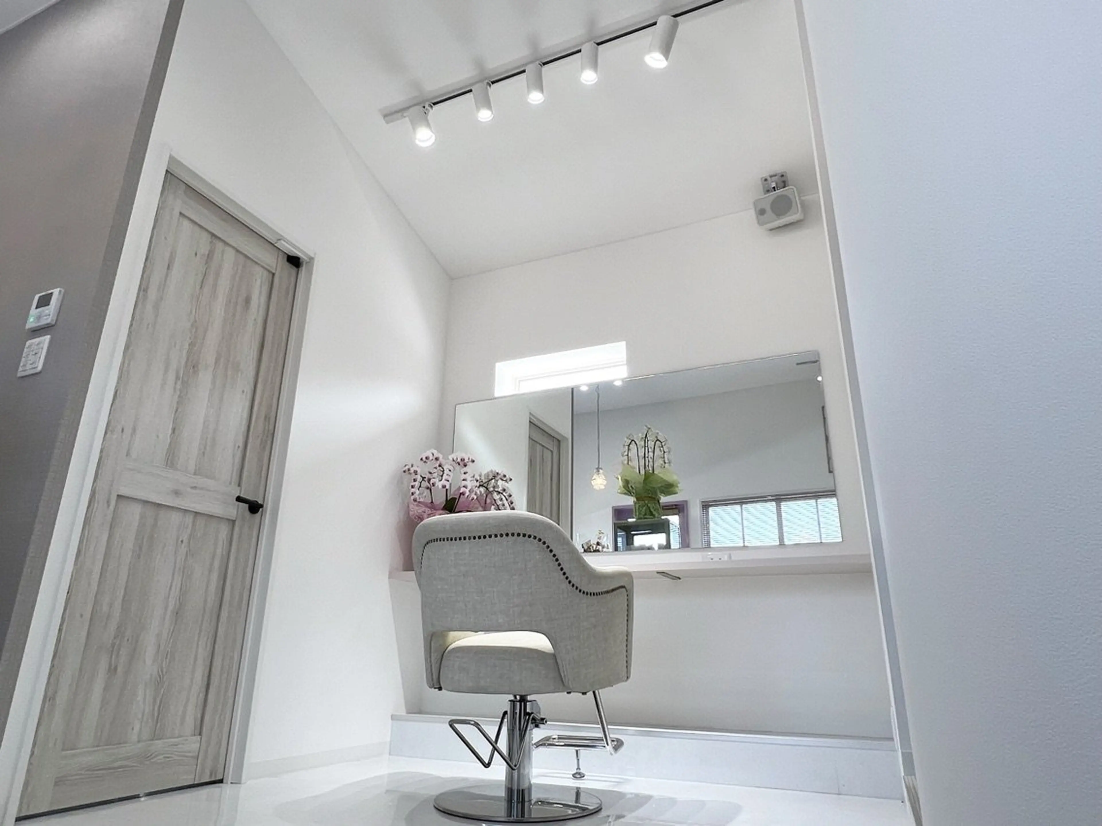 Kalonの内観・外観2